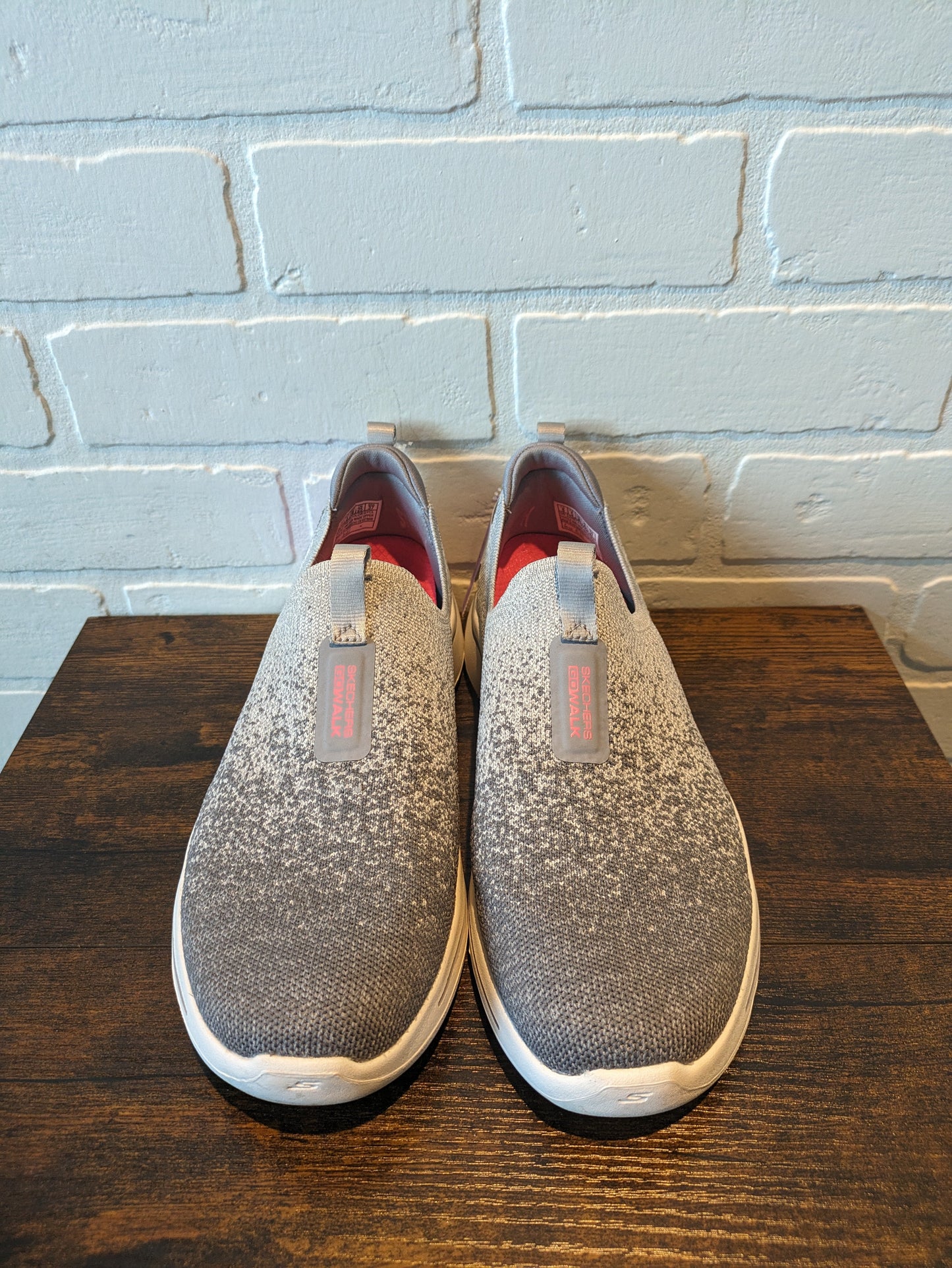 Grey Shoes Flats Skechers, Size 8
