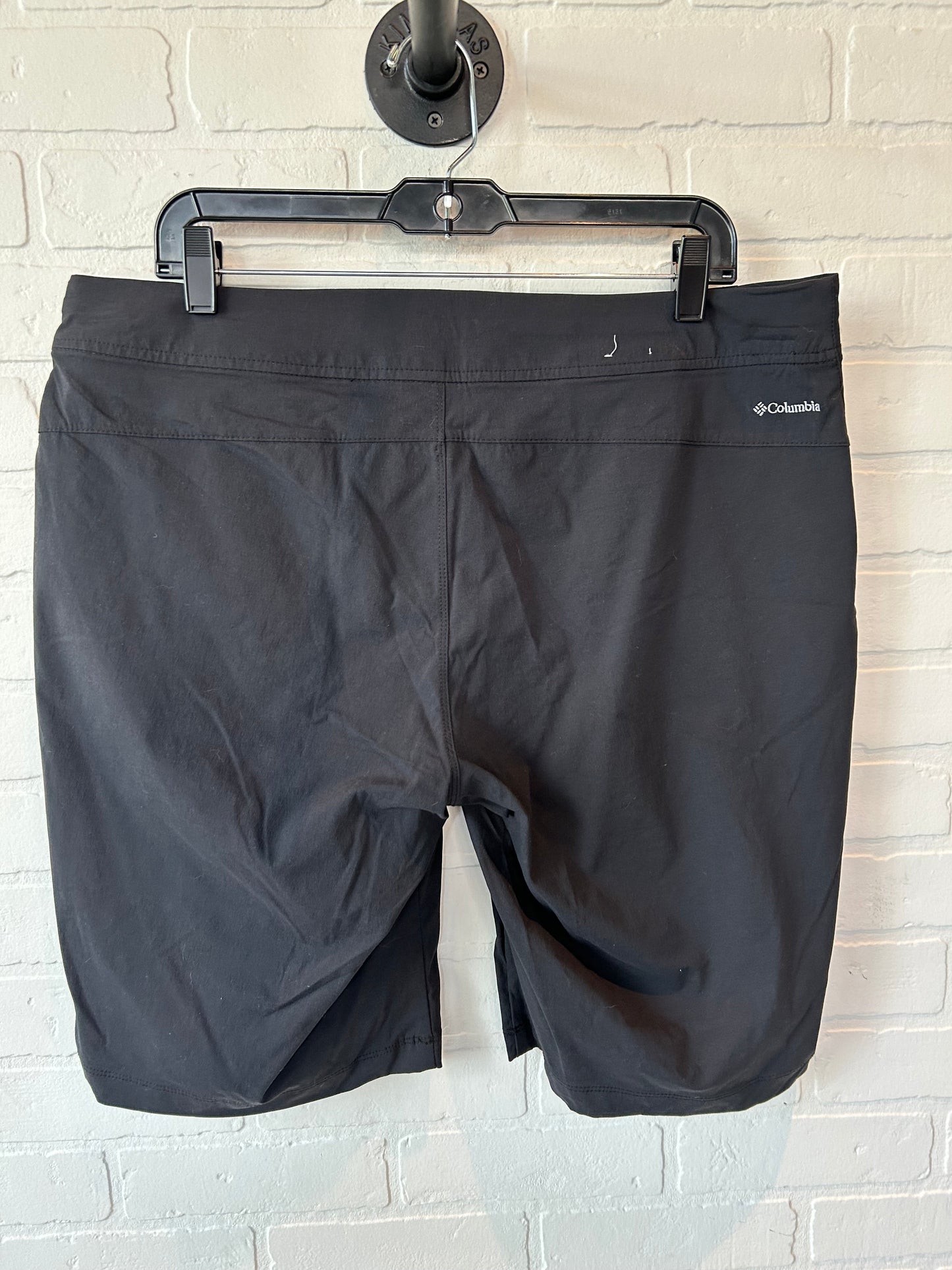 Black Athletic Shorts Columbia, Size 16