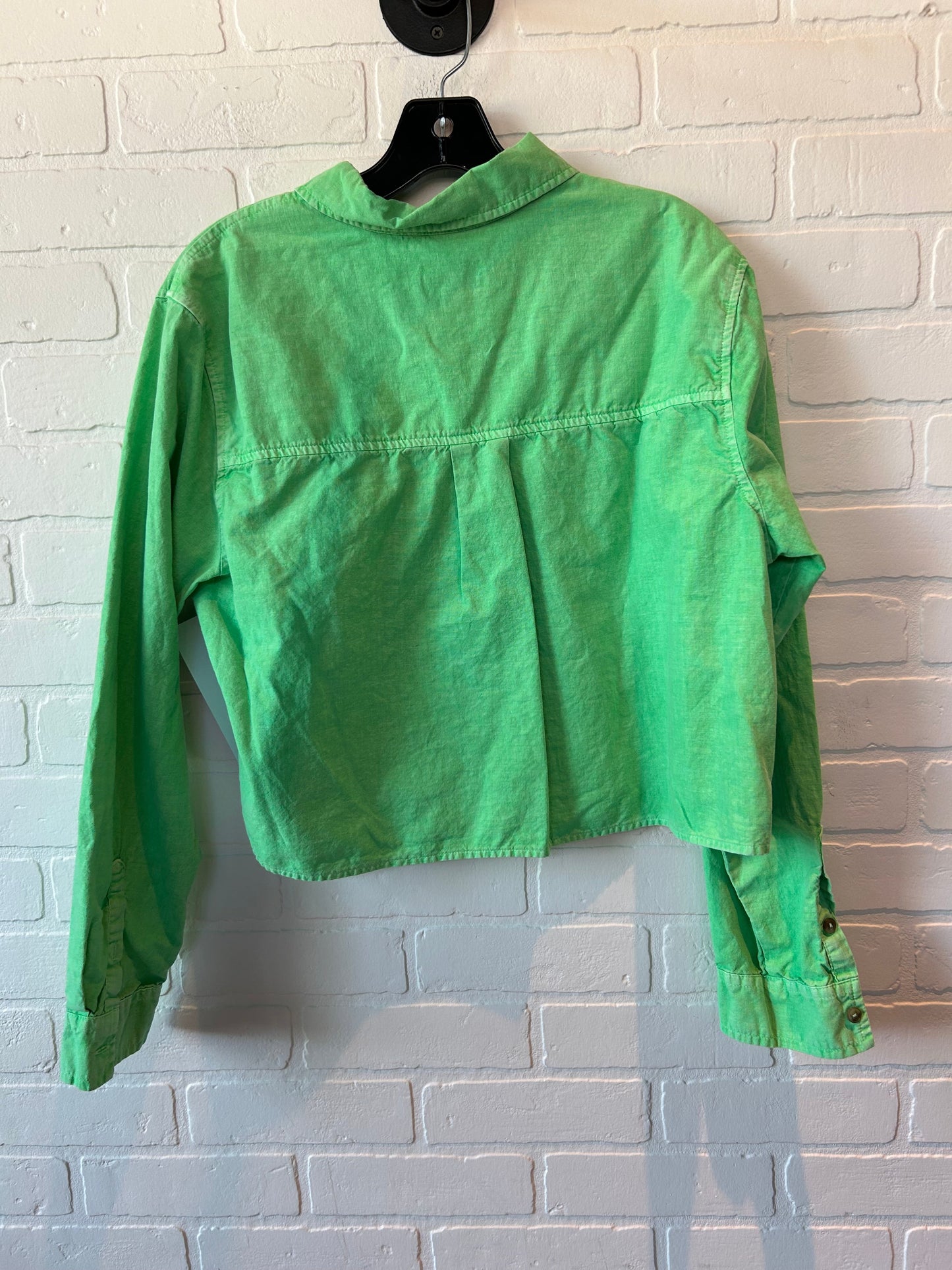 Green Top Long Sleeve Universal Thread, Size L