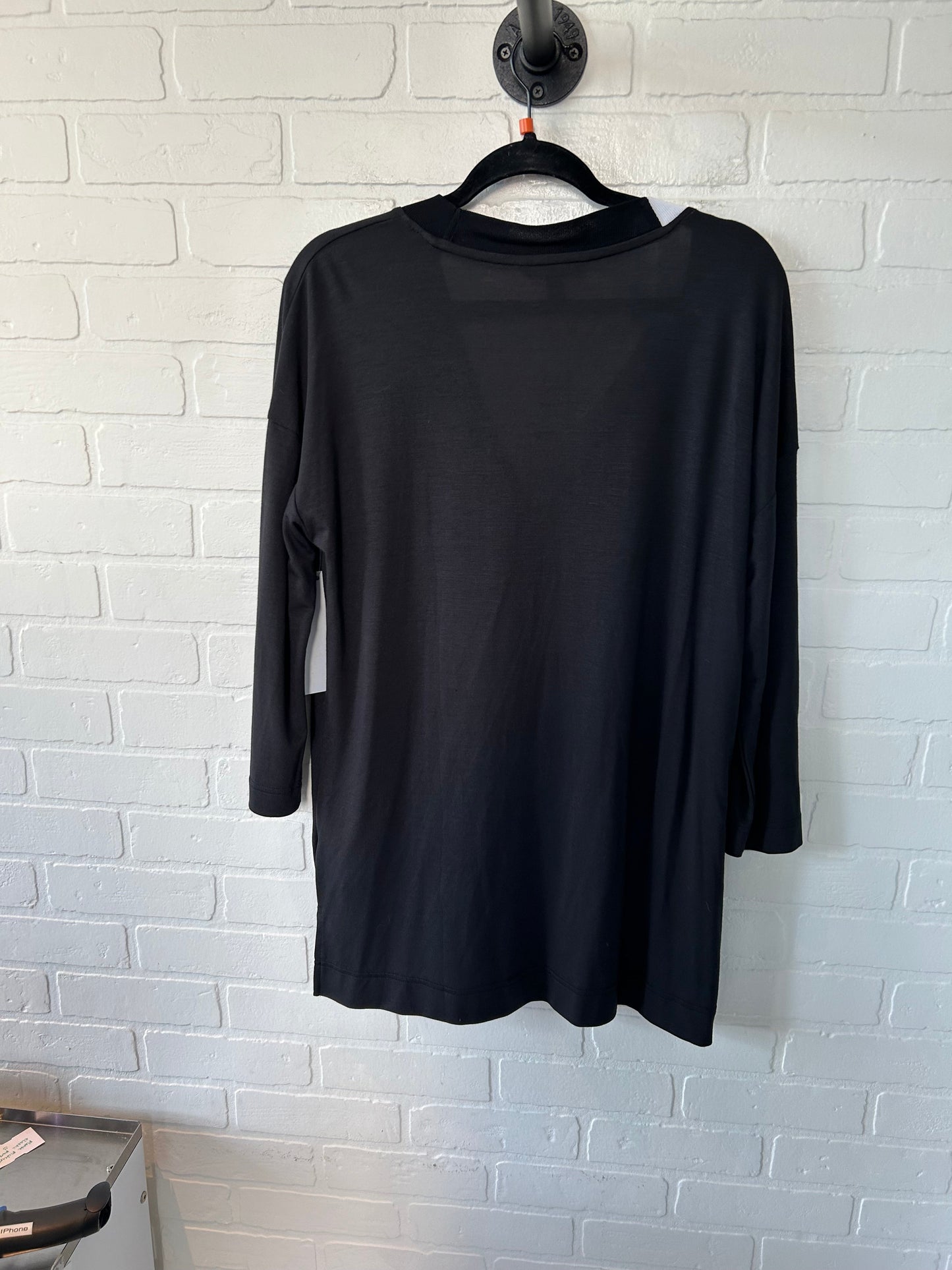 Top Long Sleeve By Banana Republic In Black & White, Size: M