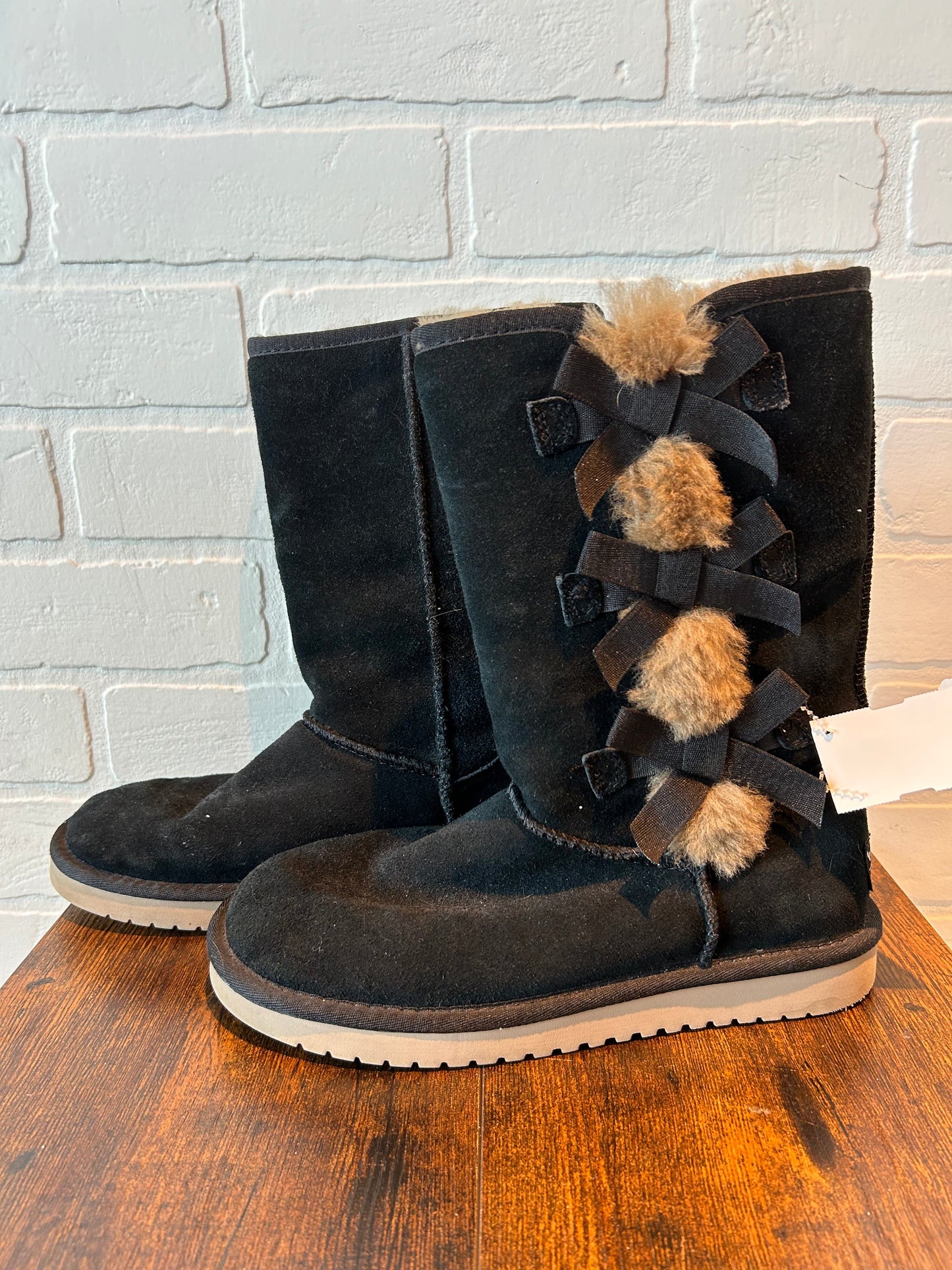 Black Boots Mid-calf Flats Koolaburra By Ugg, Size 7