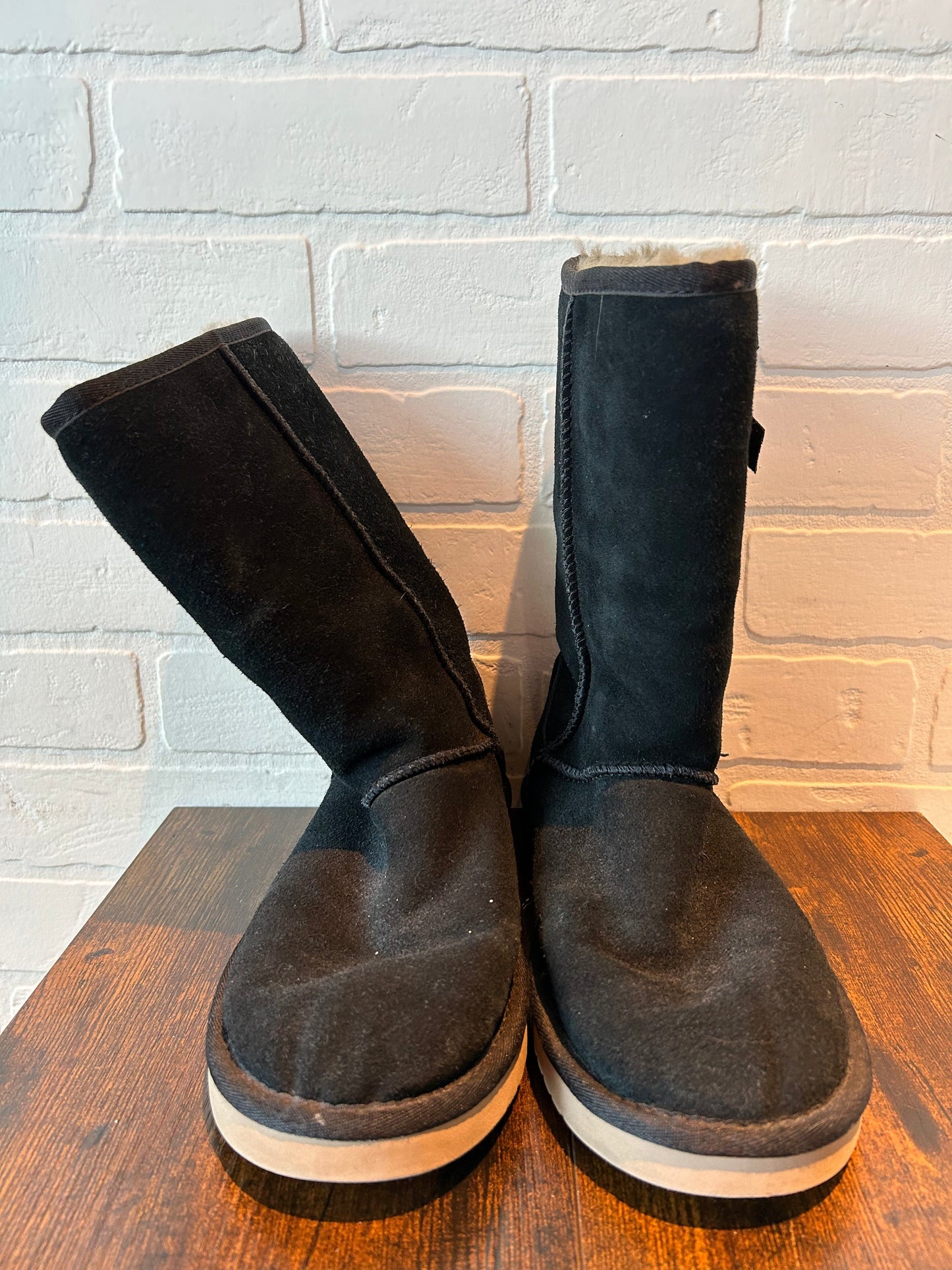 Black Boots Mid-calf Flats Koolaburra By Ugg, Size 7