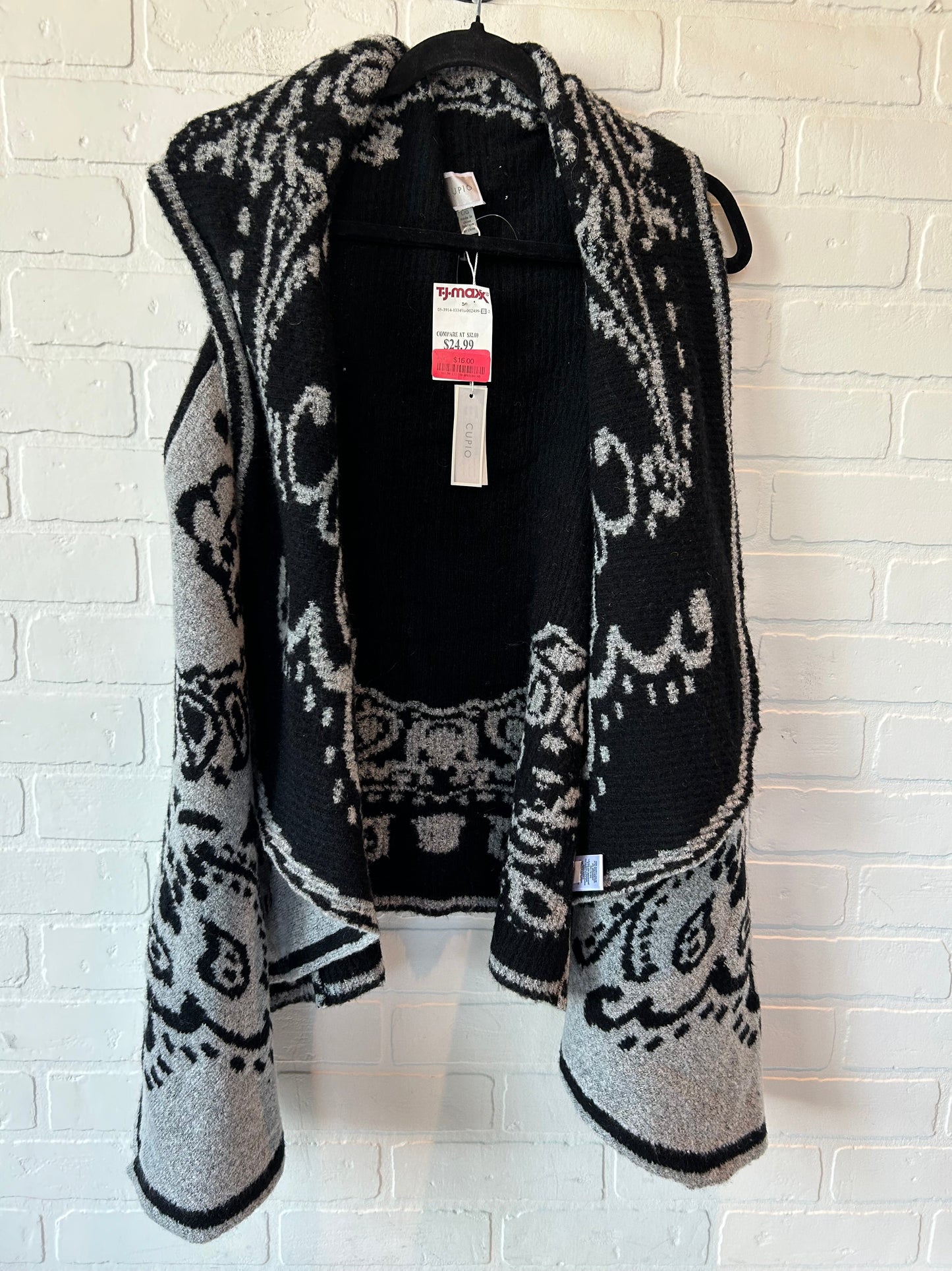 Black & Grey Vest Sweater Cupio, Size L