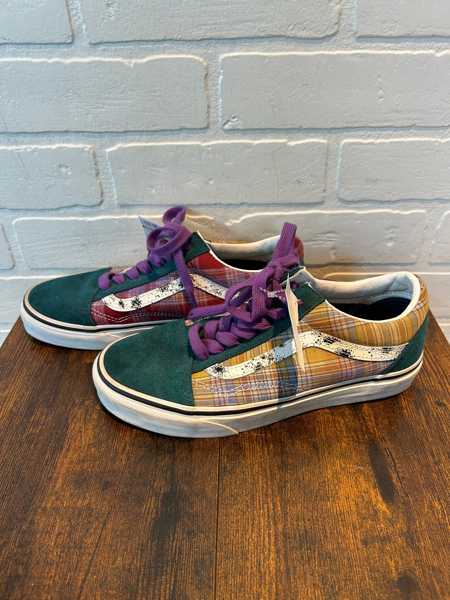 Green Shoes Sneakers Vans, Size 7.5