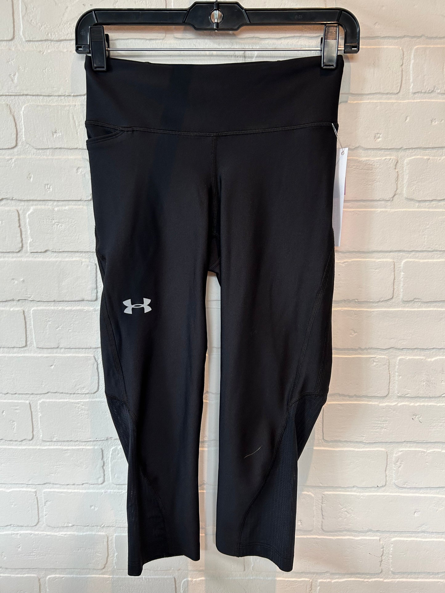 Black Athletic Leggings Capris Under Armour, Size 4