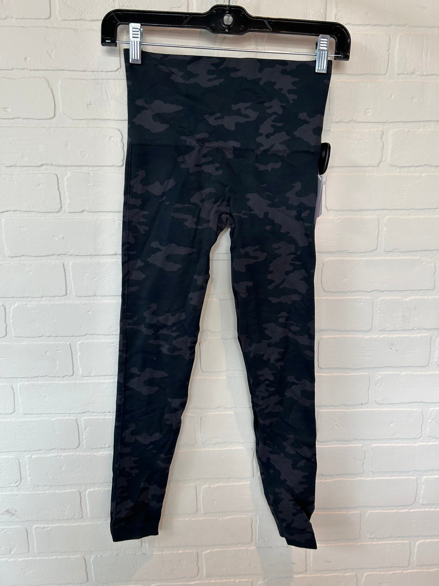 Black & Green Athletic Leggings Spanx, Size 4