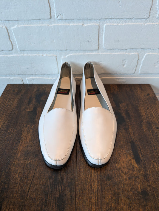 White Shoes Flats Aerosoles, Size 6.5