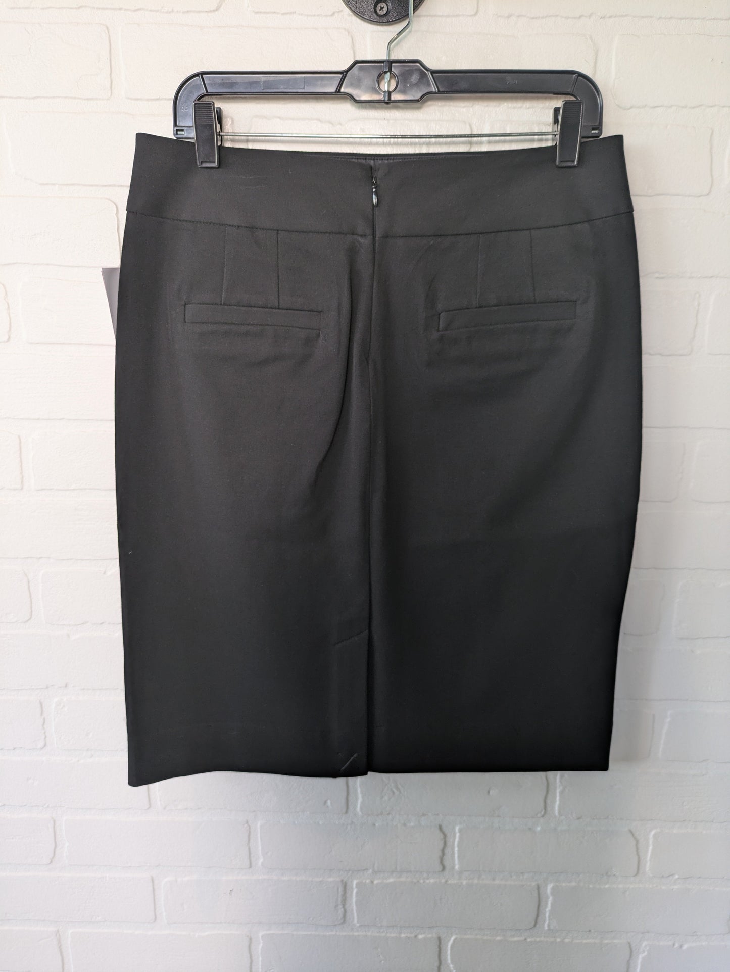 Black Skirt Midi Banana Republic, Size 8