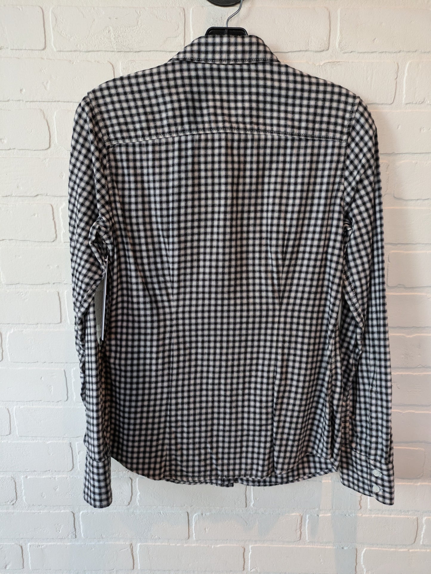 Top Long Sleeve By Eddie Bauer In Black & White, Size: Xs