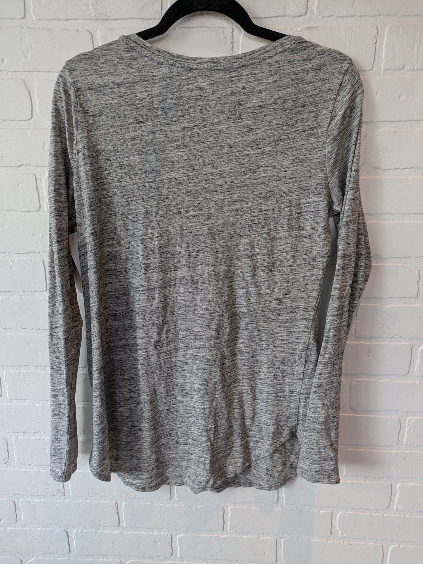 Top Long Sleeve Basic By Old Navy In Grey, Size: M