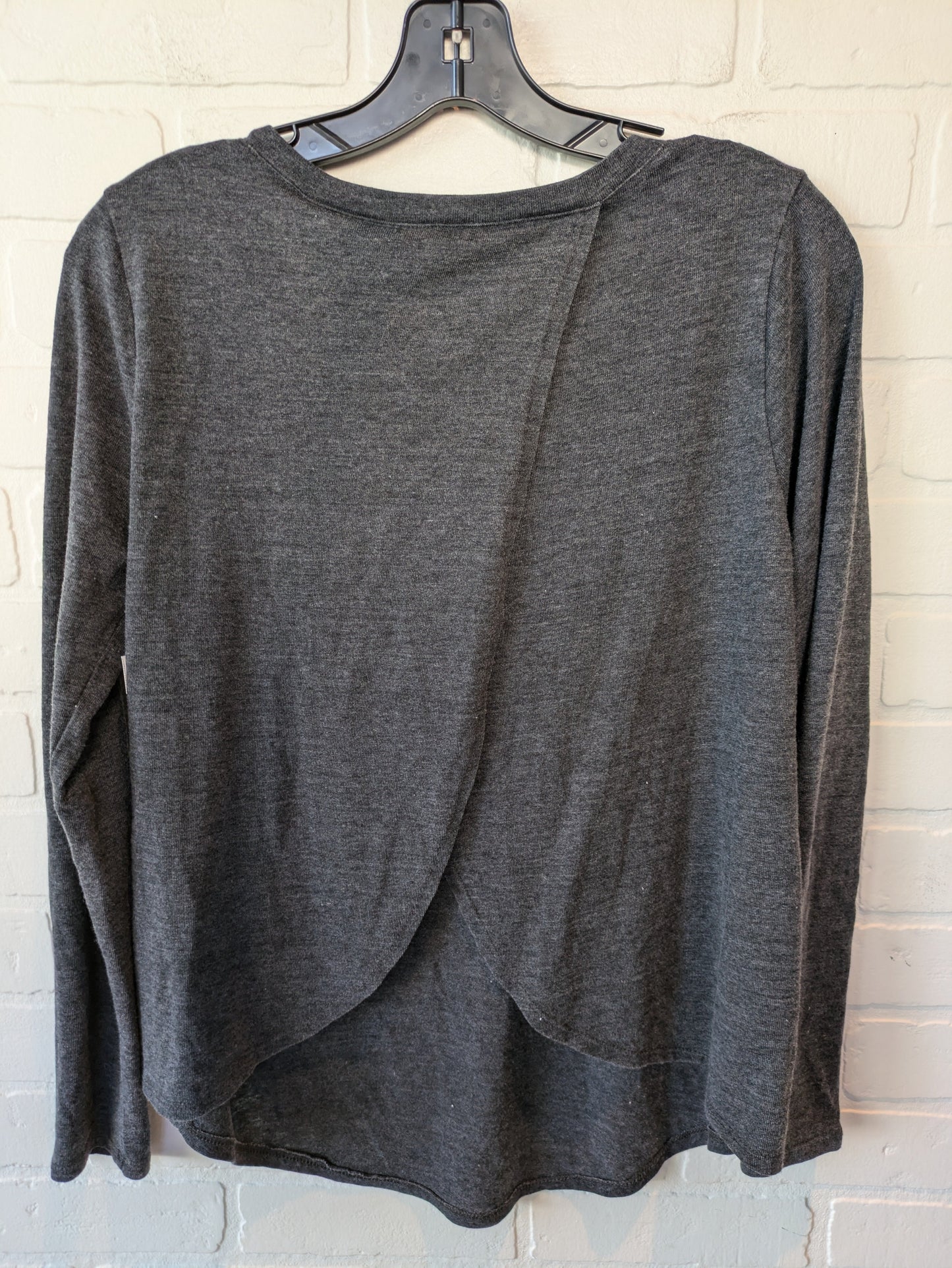 Top Long Sleeve Basic By Chaser In Grey, Size: M