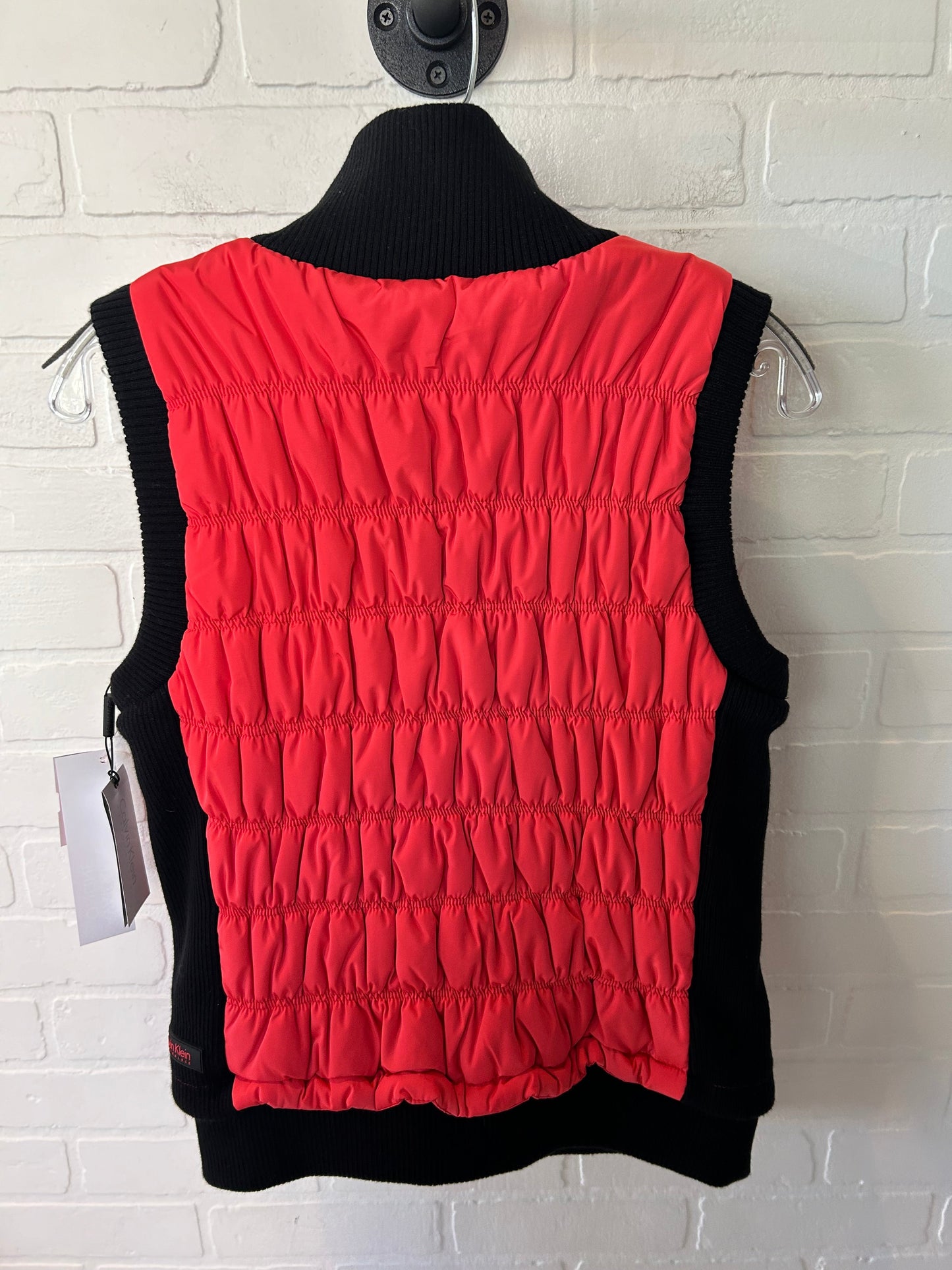 Vest Puffer & Quilted By Calvin Klein Performance In Red, Size: M