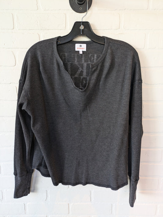 Top Long Sleeve By Sundry In Grey, Size: S