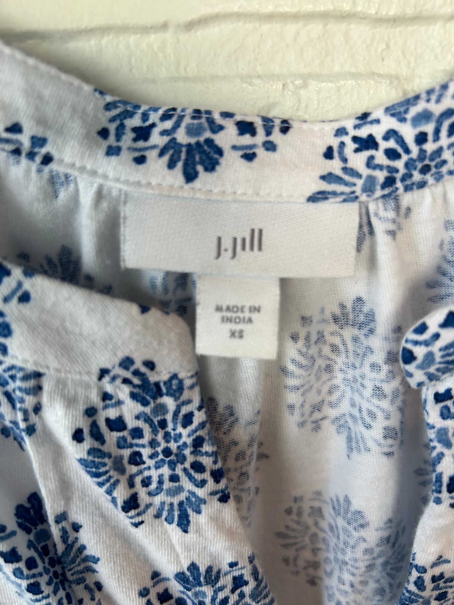 Top Short Sleeve By J. Jill In Blue & White, Size: Xs