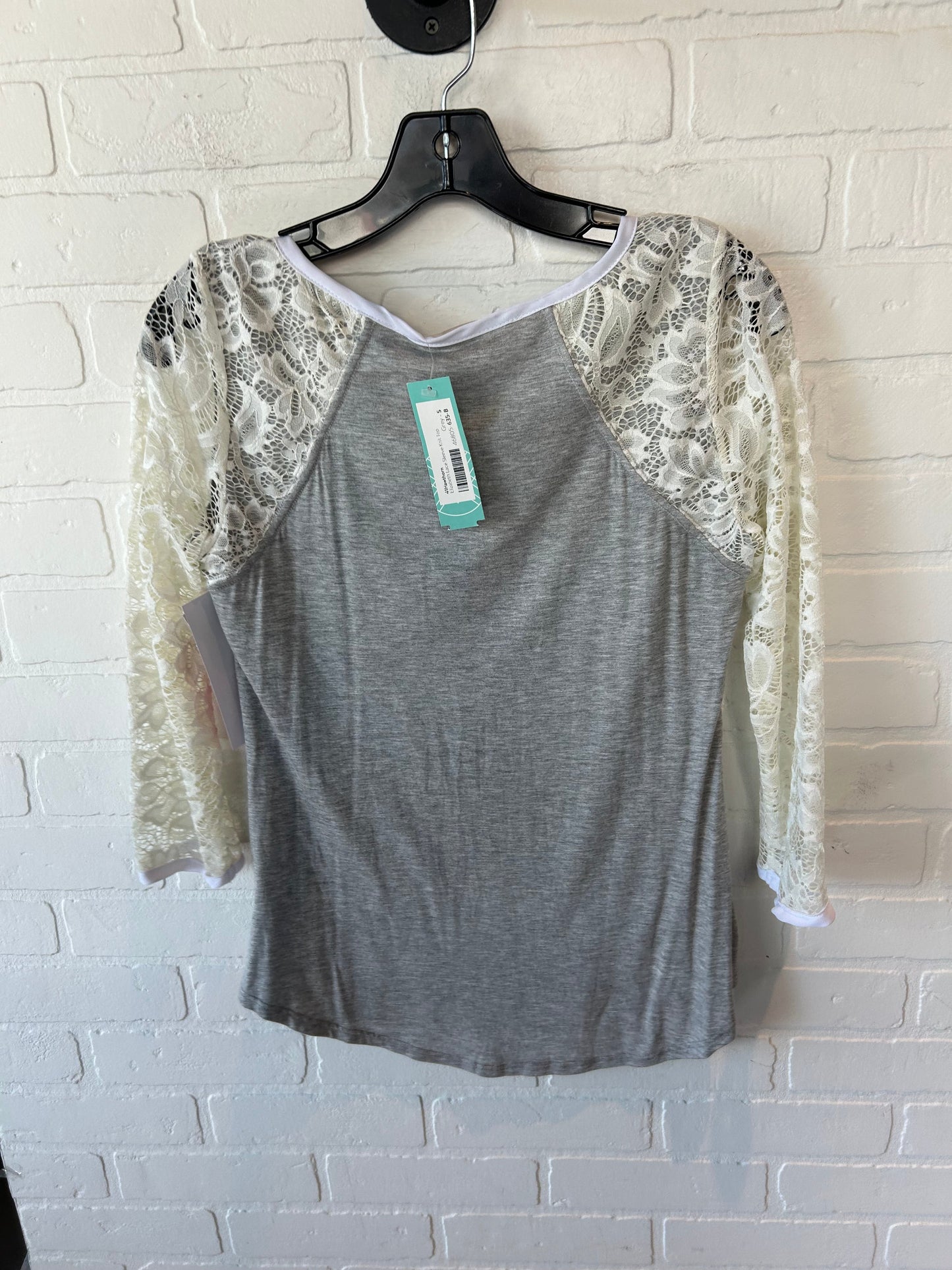 Top 3/4 Sleeve By 41 Hawthorn In Grey & White, Size: S