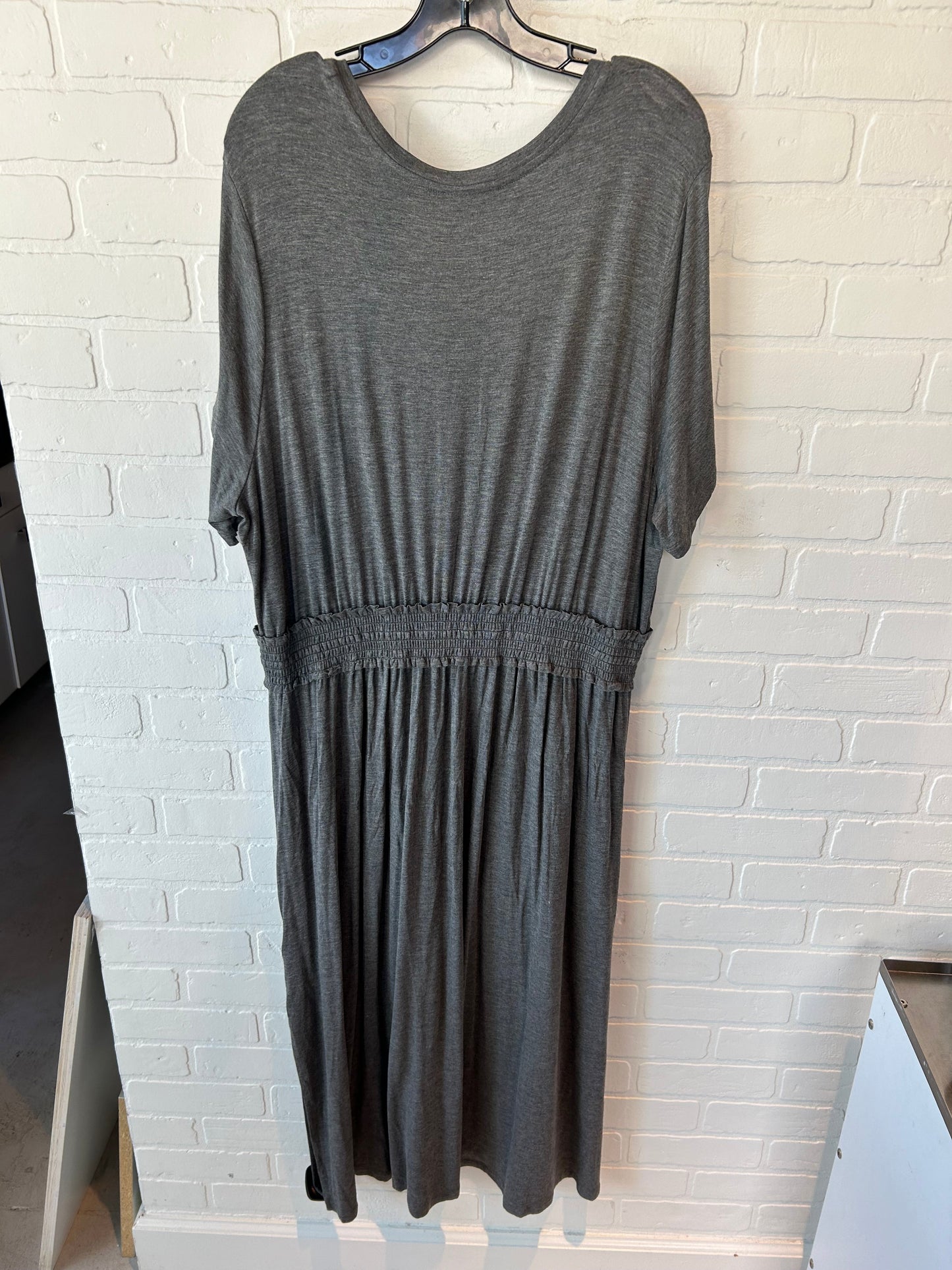 Dress Casual Maxi By Bobeau In Grey, Size: 2x