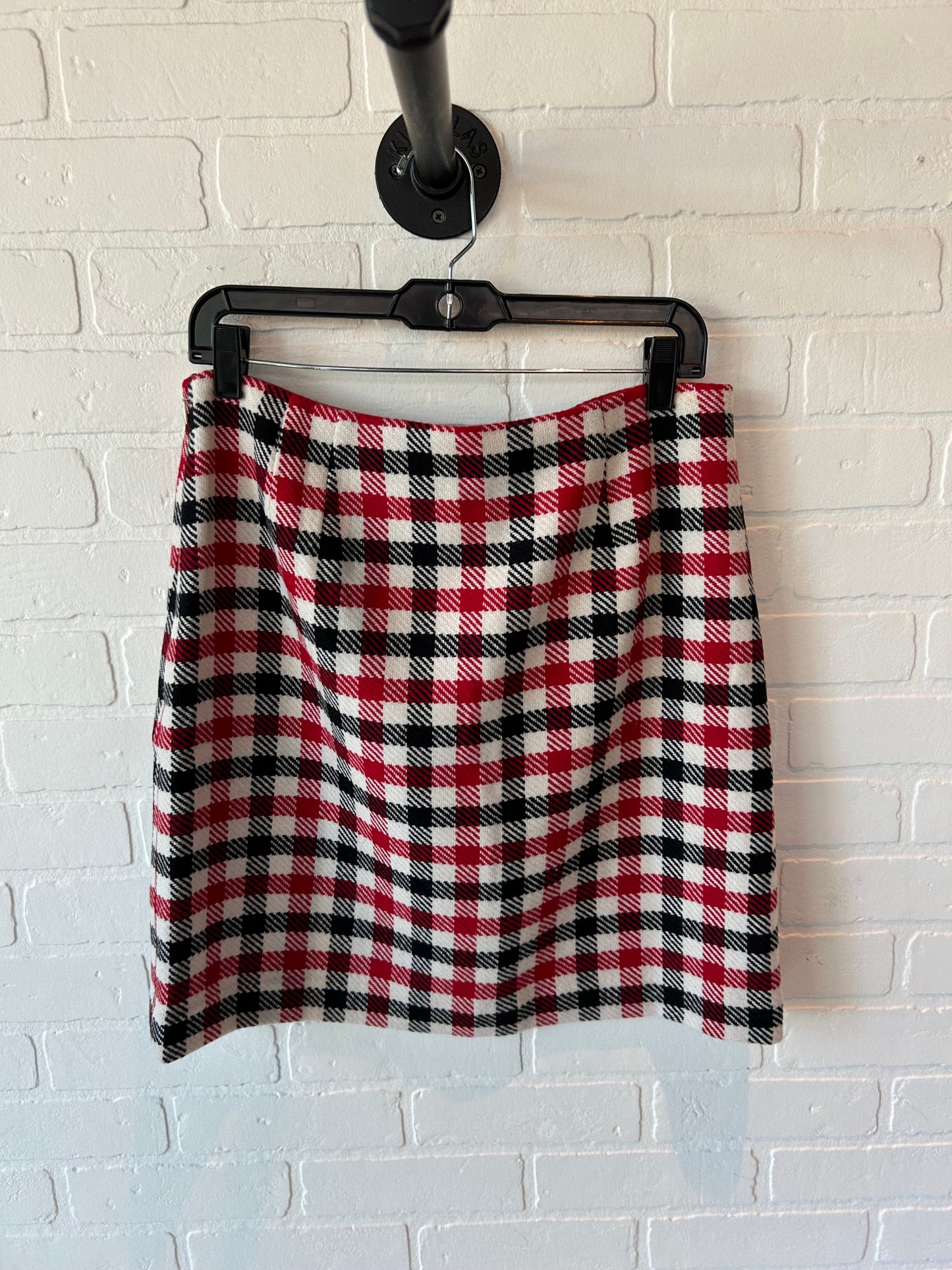 Skirt Mini & Short By Talbots In Black & Red, Size: 10petite