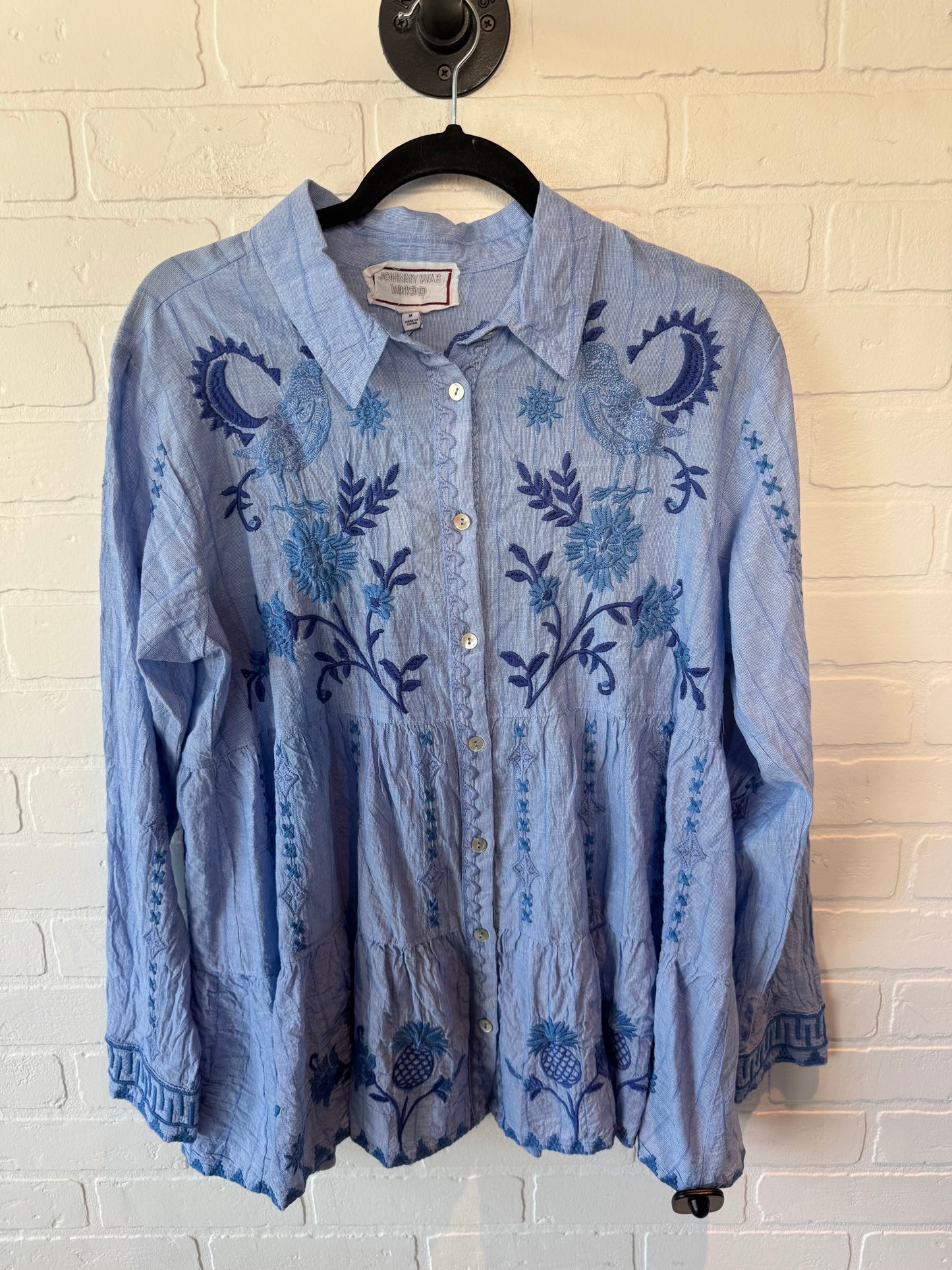 Top Long Sleeve By Johnny Was In Blue, Size: L