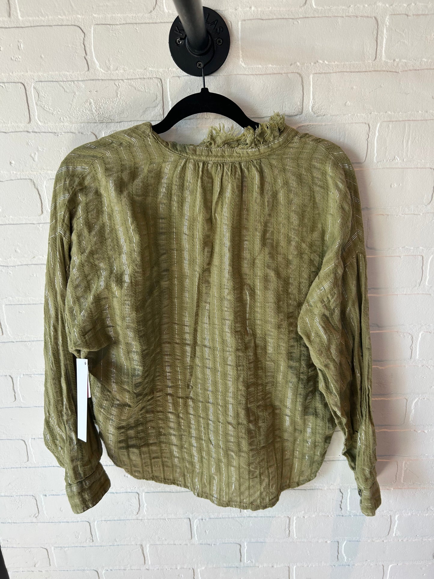 Top Long Sleeve By Pilcro In Green, Size: S