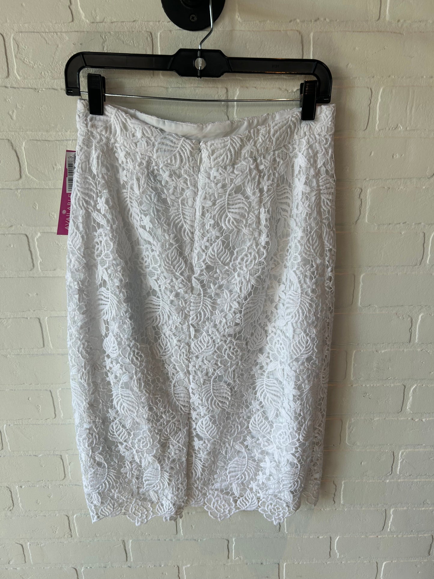 Skirt Midi By Banana Republic In White, Size: 8