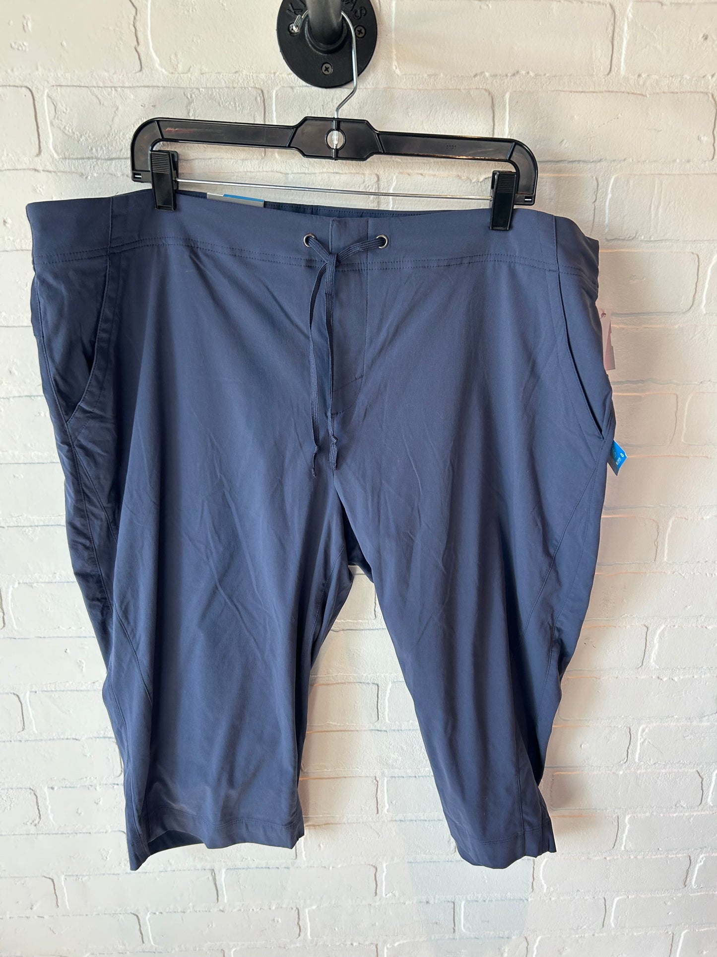 Athletic Capris By Columbia In Blue, Size: 20