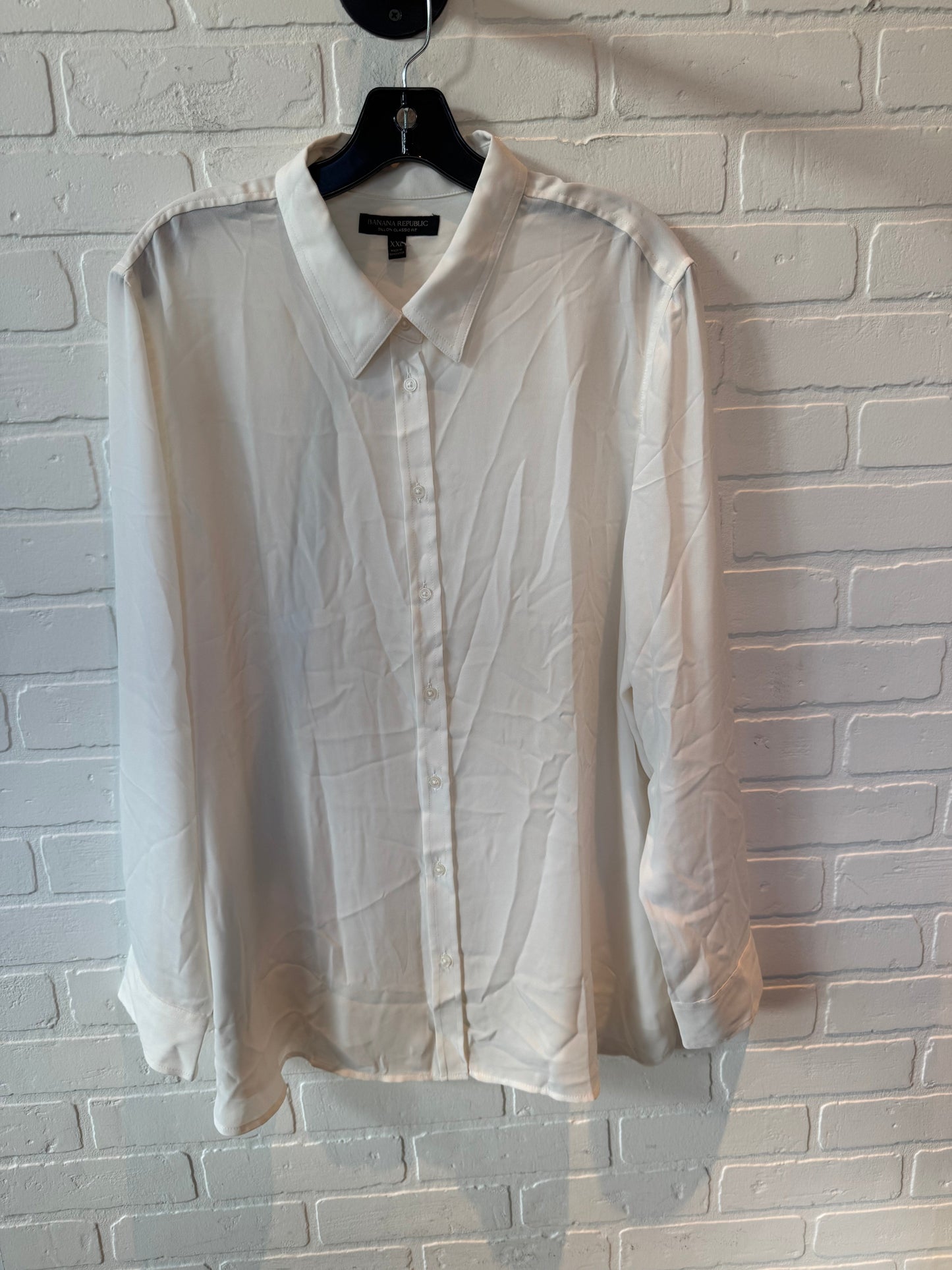 Top Long Sleeve By Banana Republic In Cream, Size: 1x