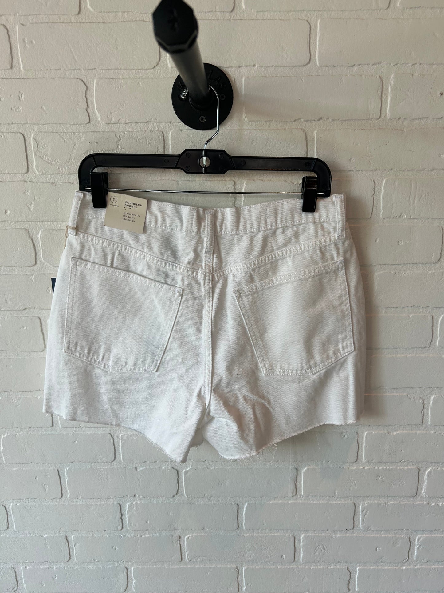 Shorts By Universal Thread In White, Size: 6