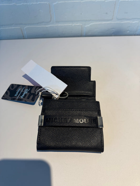 Wallet By Cmc, Size: Medium