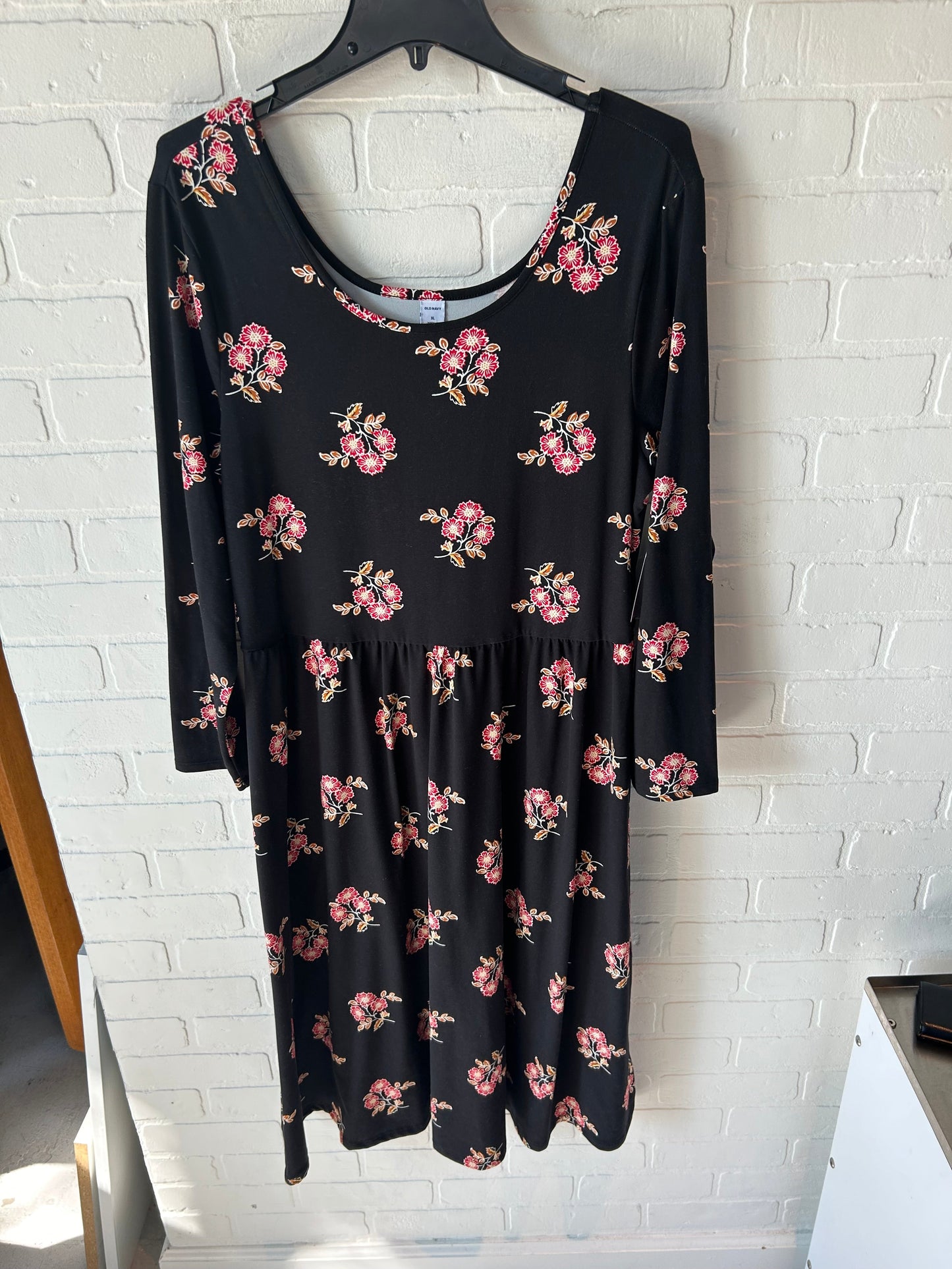 Dress Casual Midi By Old Navy In Black & Red, Size: Xl