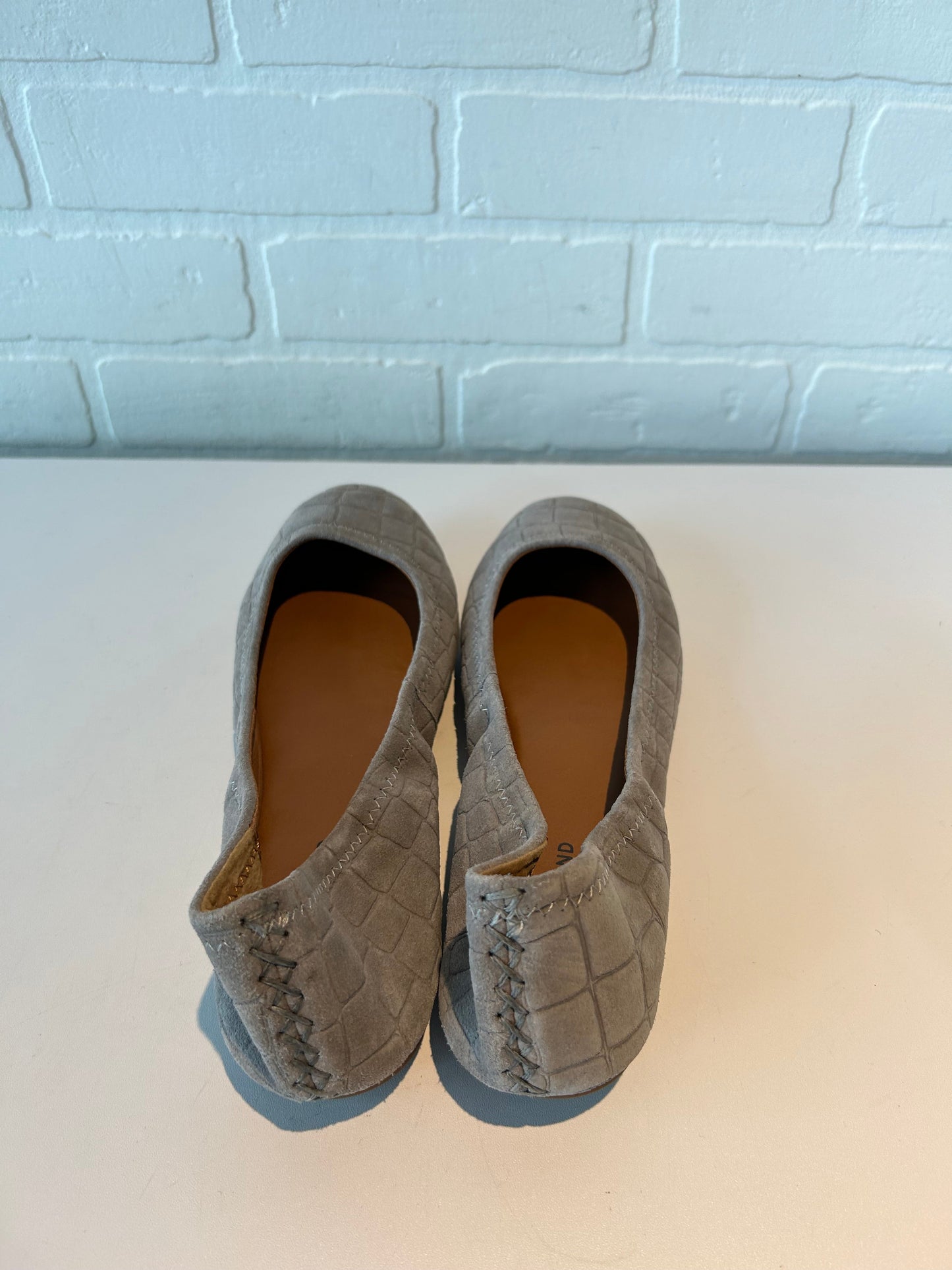 Shoes Flats By Lucky Brand In Grey, Size: 10