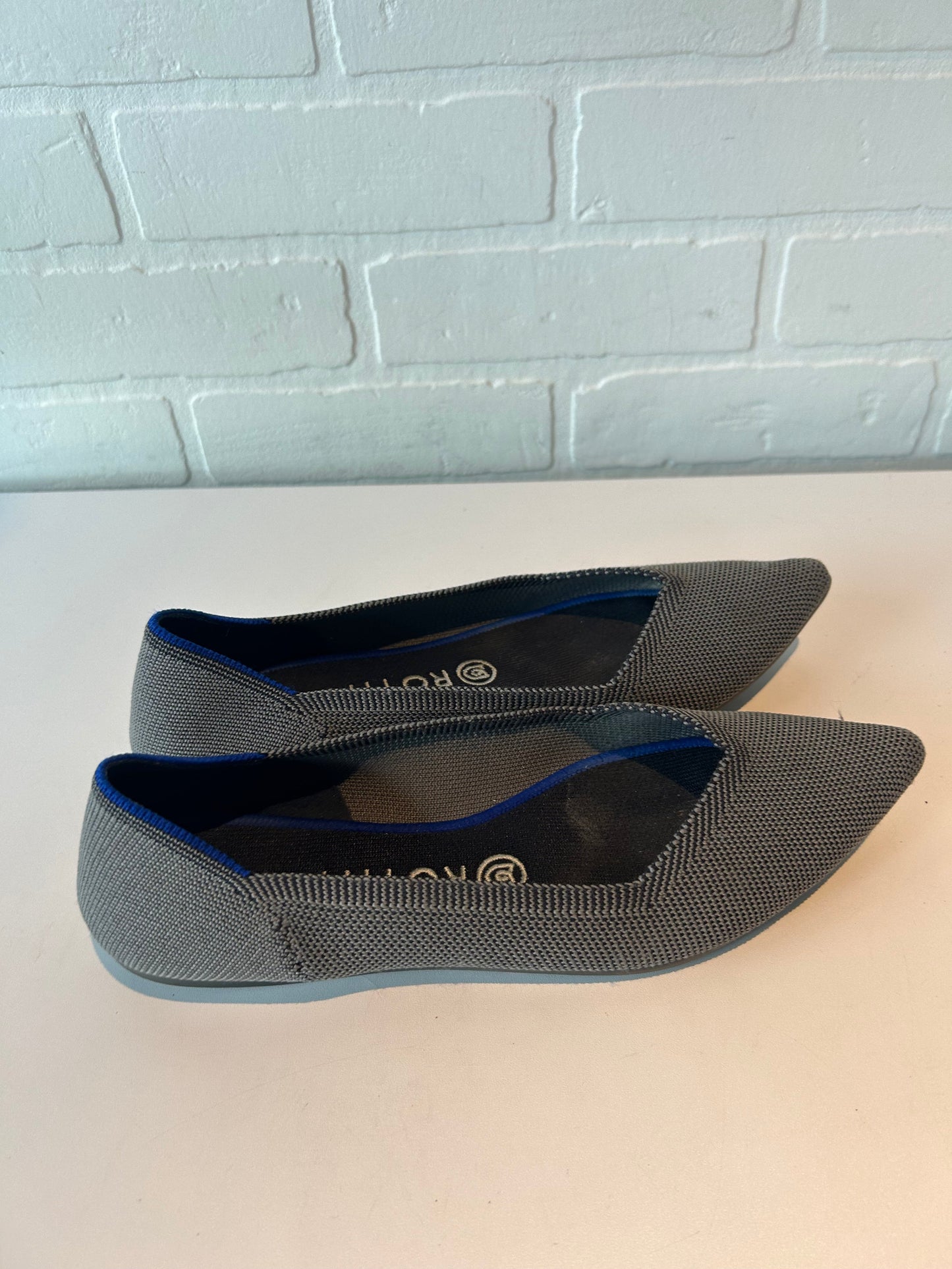 Shoes Flats By Rothys In Grey, Size: 8.5