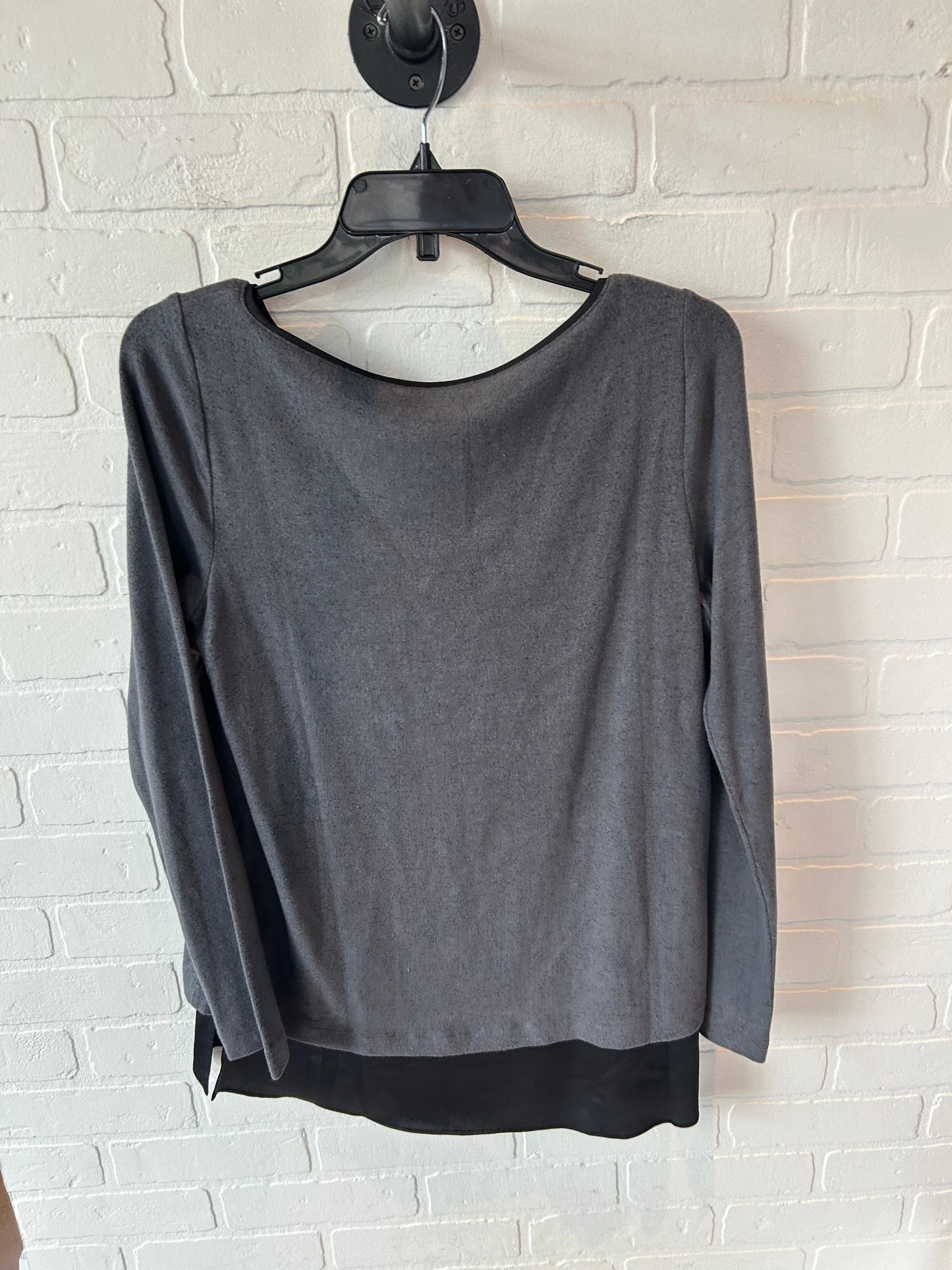 Top Long Sleeve By White House Black Market In Grey, Size: S