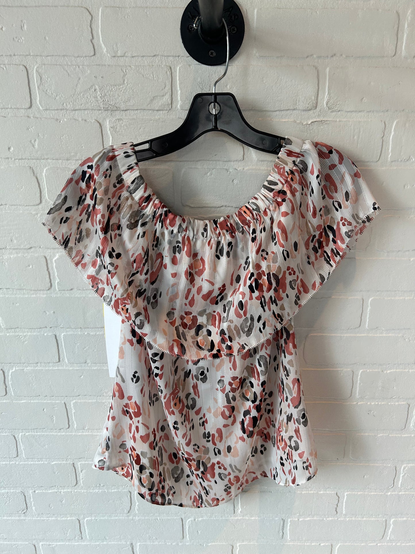 Top Short Sleeve By White House Black Market In Pink & White, Size: Xs