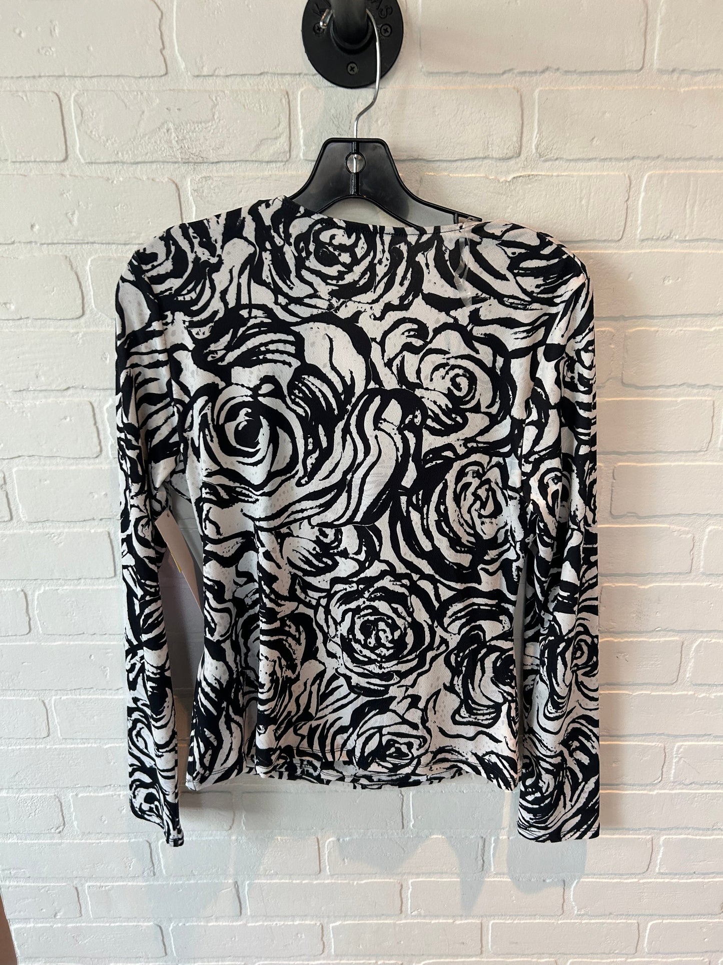 Top Long Sleeve By Bar Iii In Black & White, Size: M