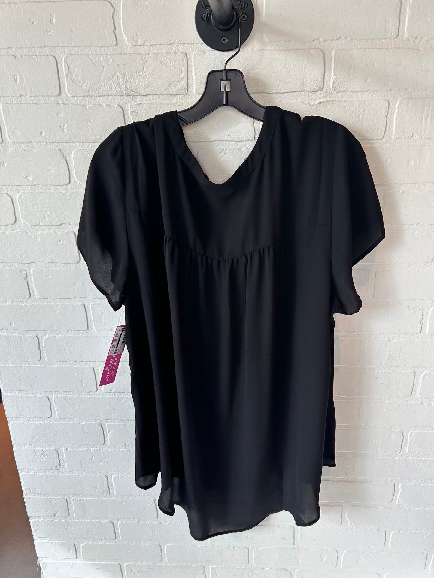 Top Short Sleeve By Torrid In Black, Size: 2x