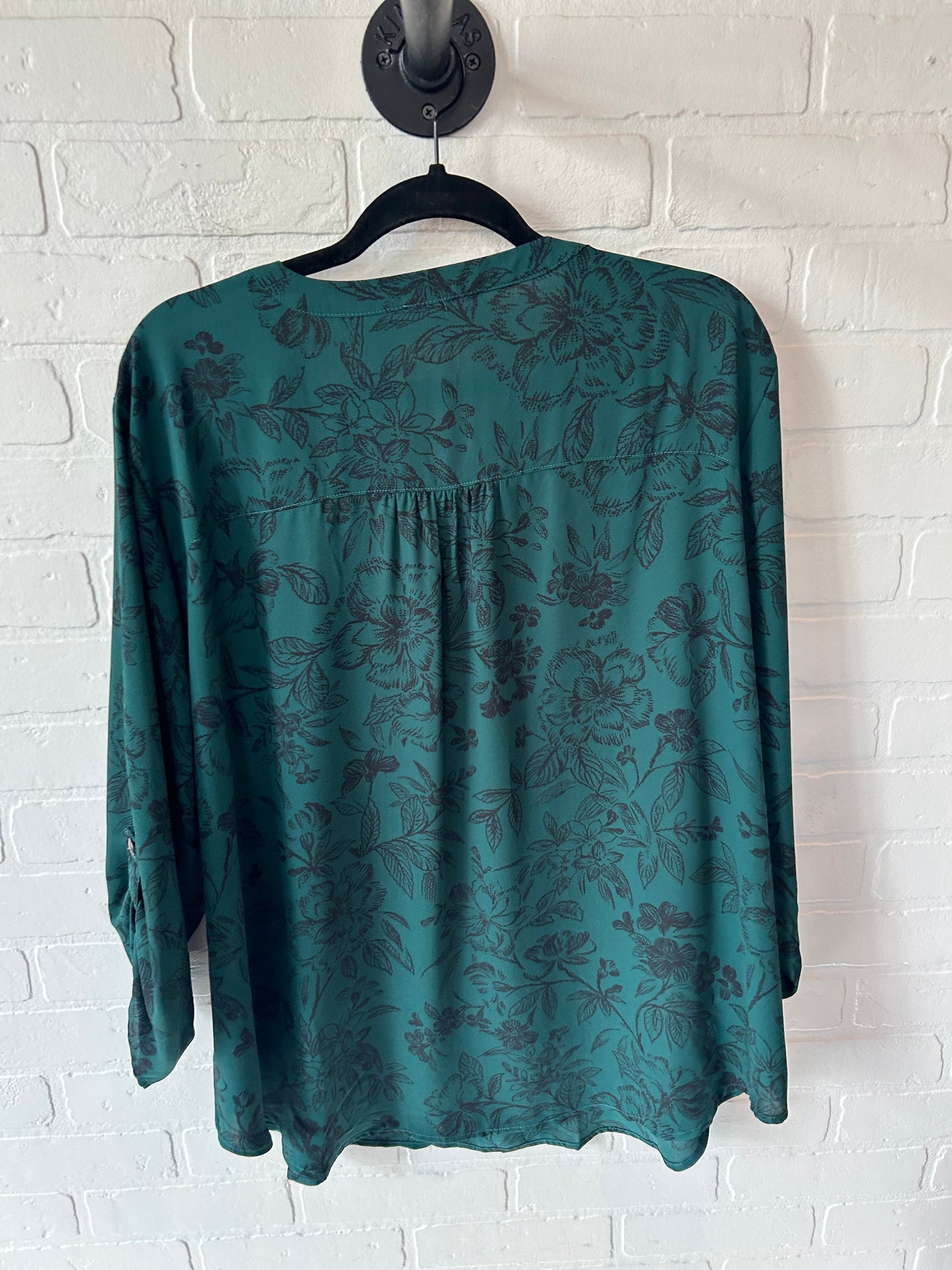 Top 3/4 Sleeve By Maurices In Black & Green, Size: 2x