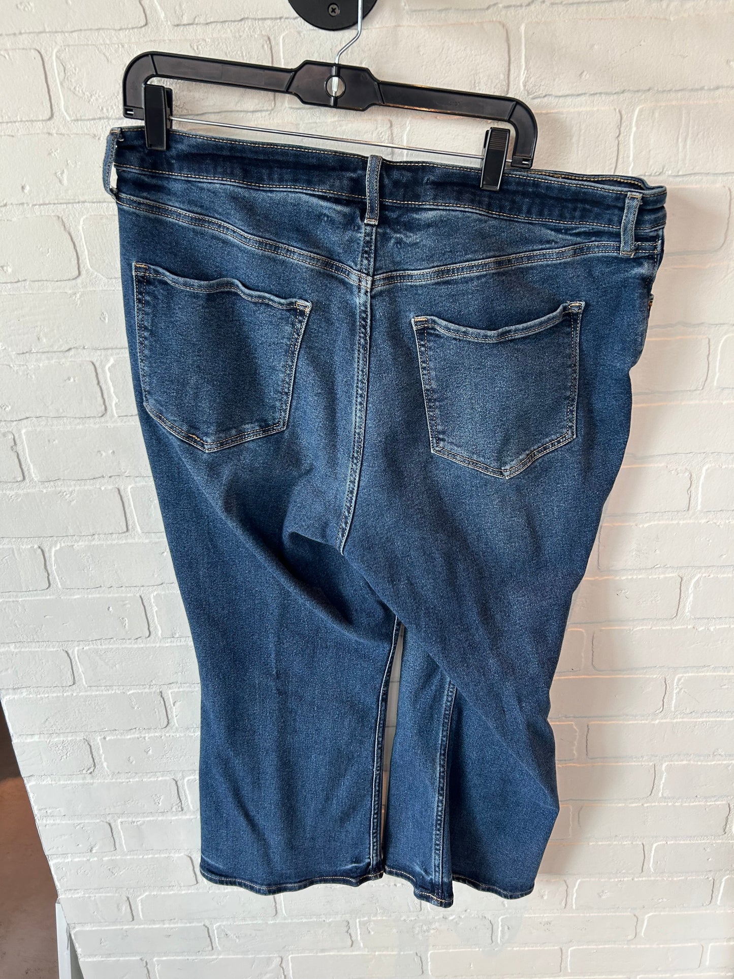 Jeans Flared By Old Navy In Blue Denim, Size: 16