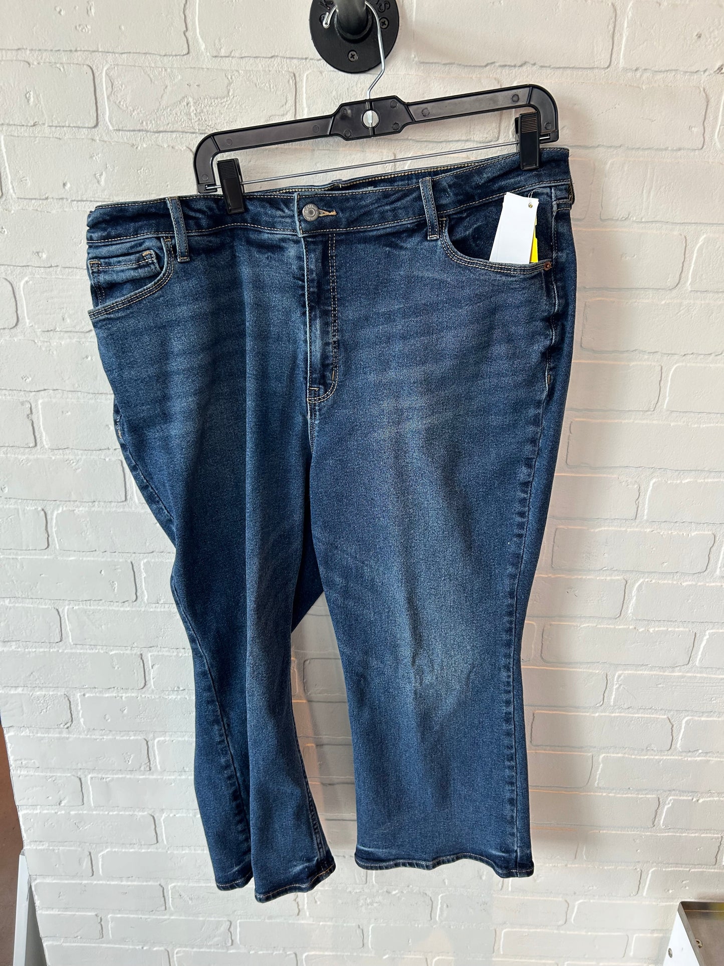 Jeans Flared By Old Navy In Blue Denim, Size: 16