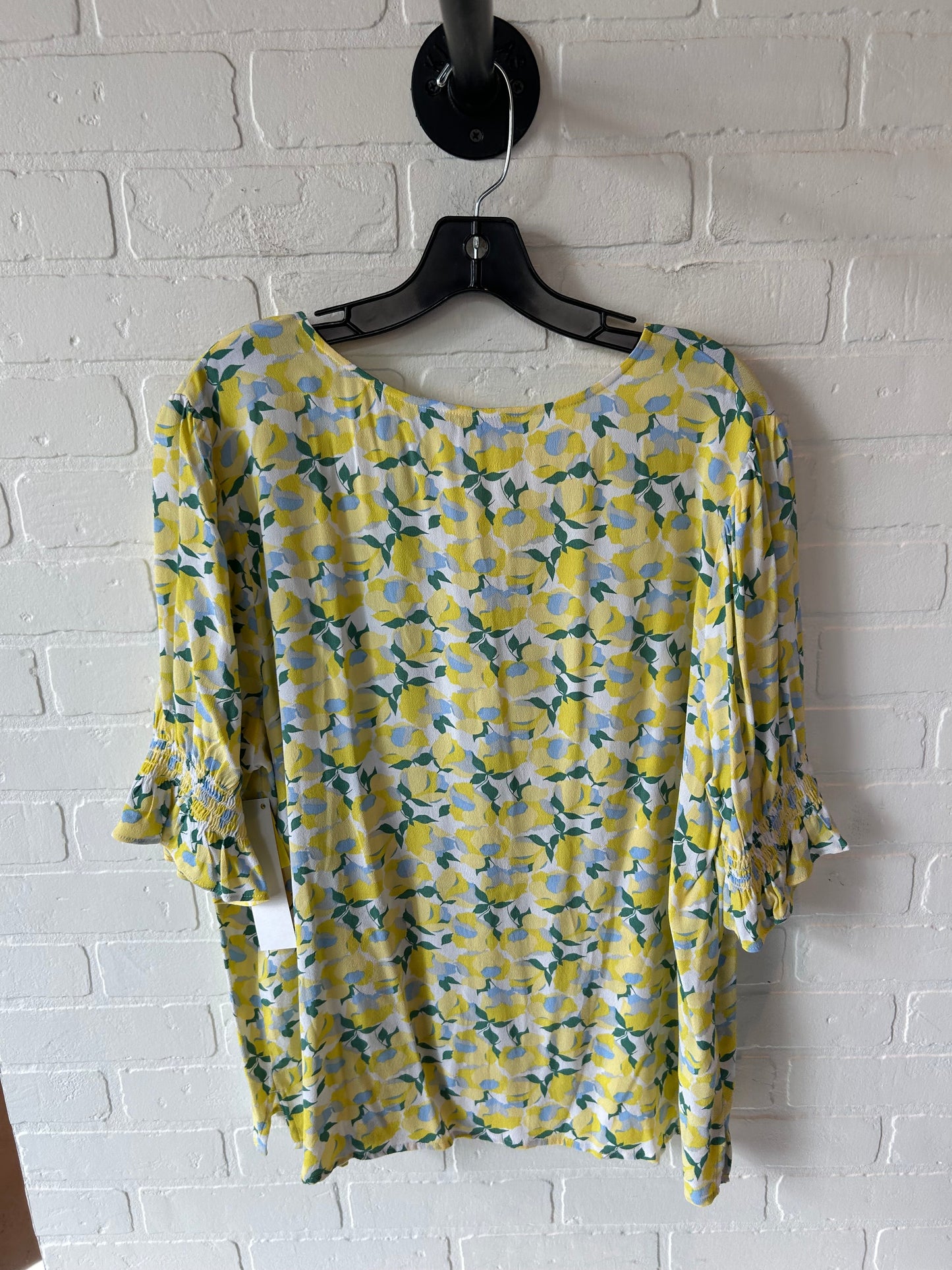 Top Short Sleeve By Loft In White & Yellow, Size: Xl