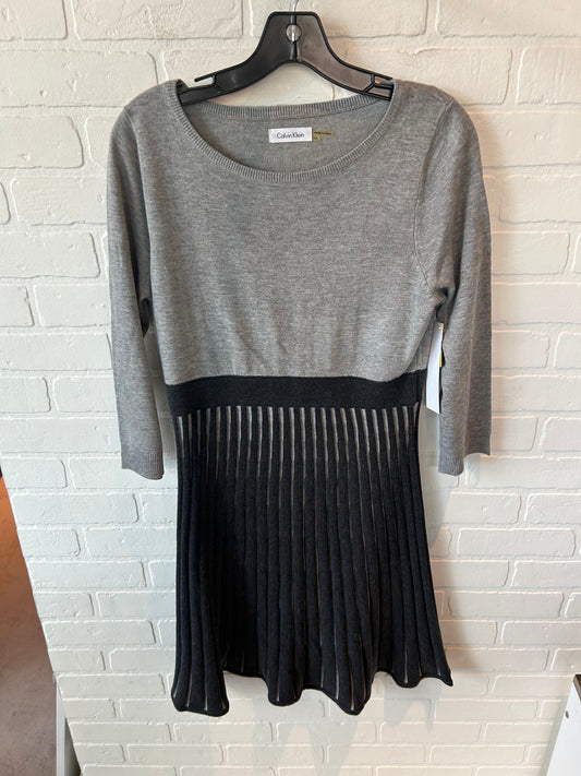 Dress Sweater By Calvin Klein In Grey, Size: M