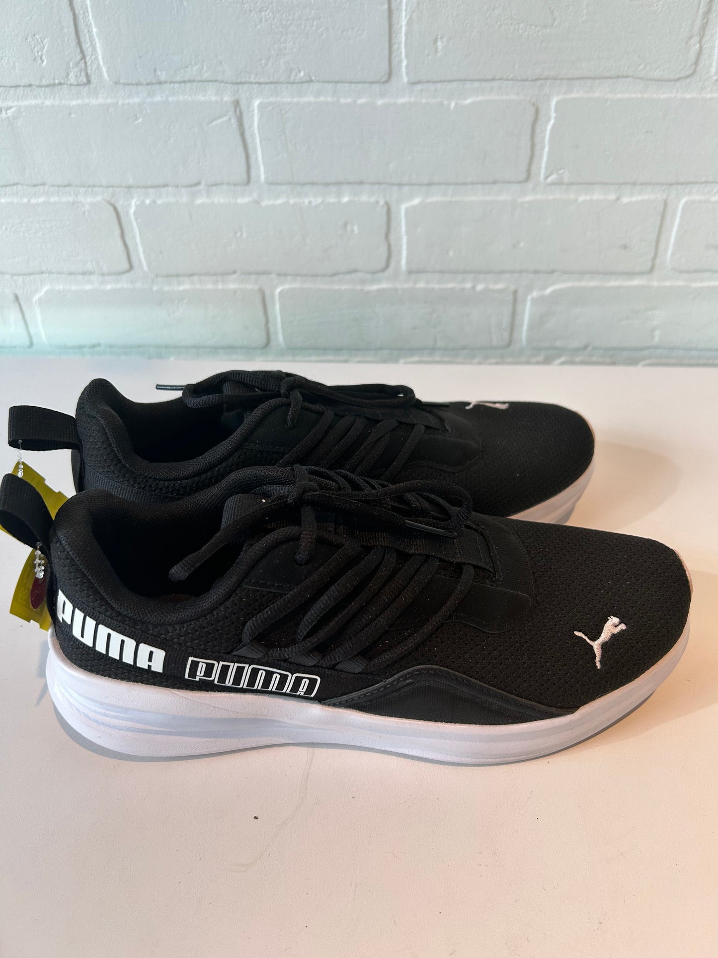 Shoes Athletic By Puma In Black, Size: 10