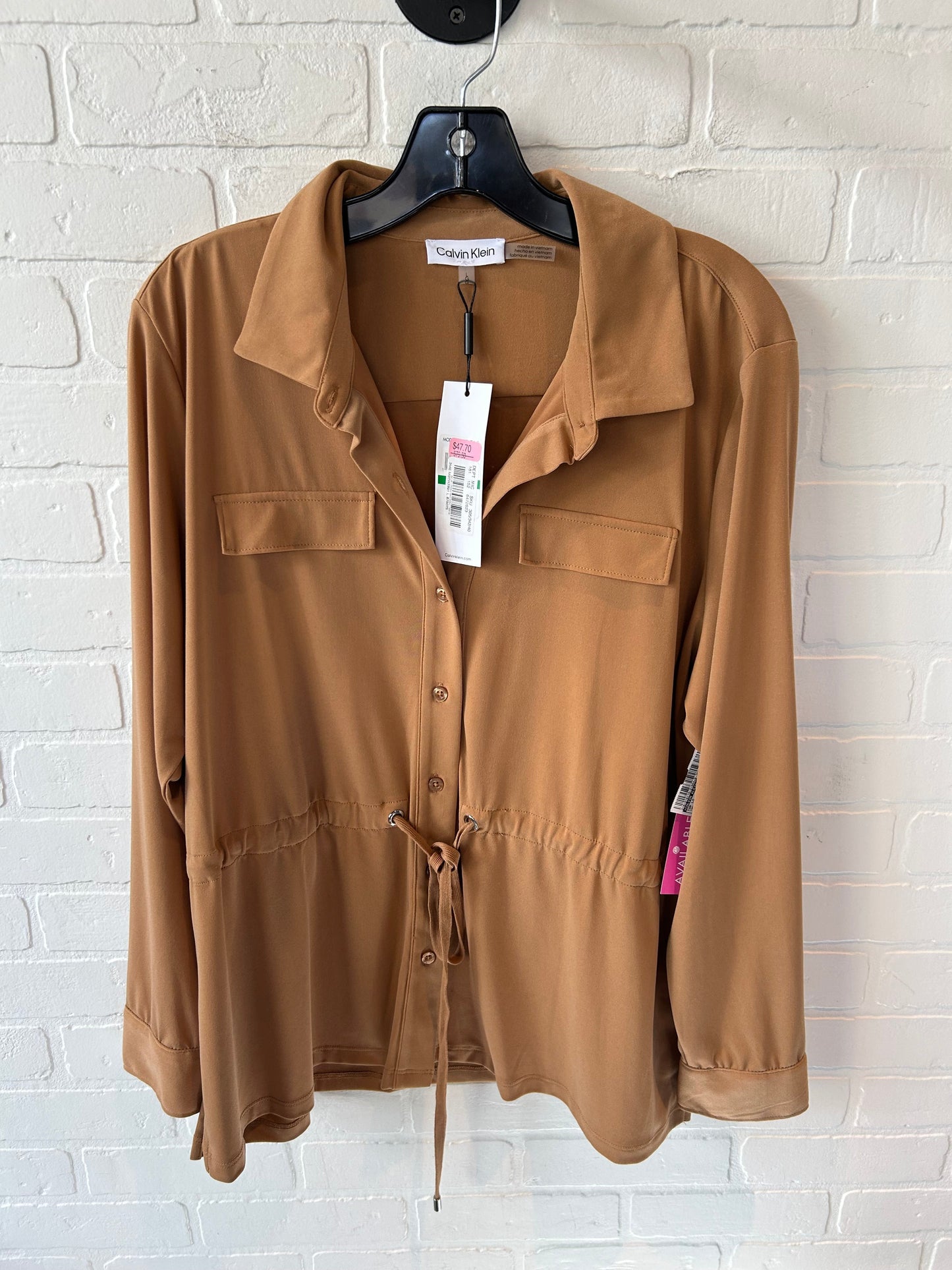 Top Long Sleeve By Calvin Klein In Tan, Size: L