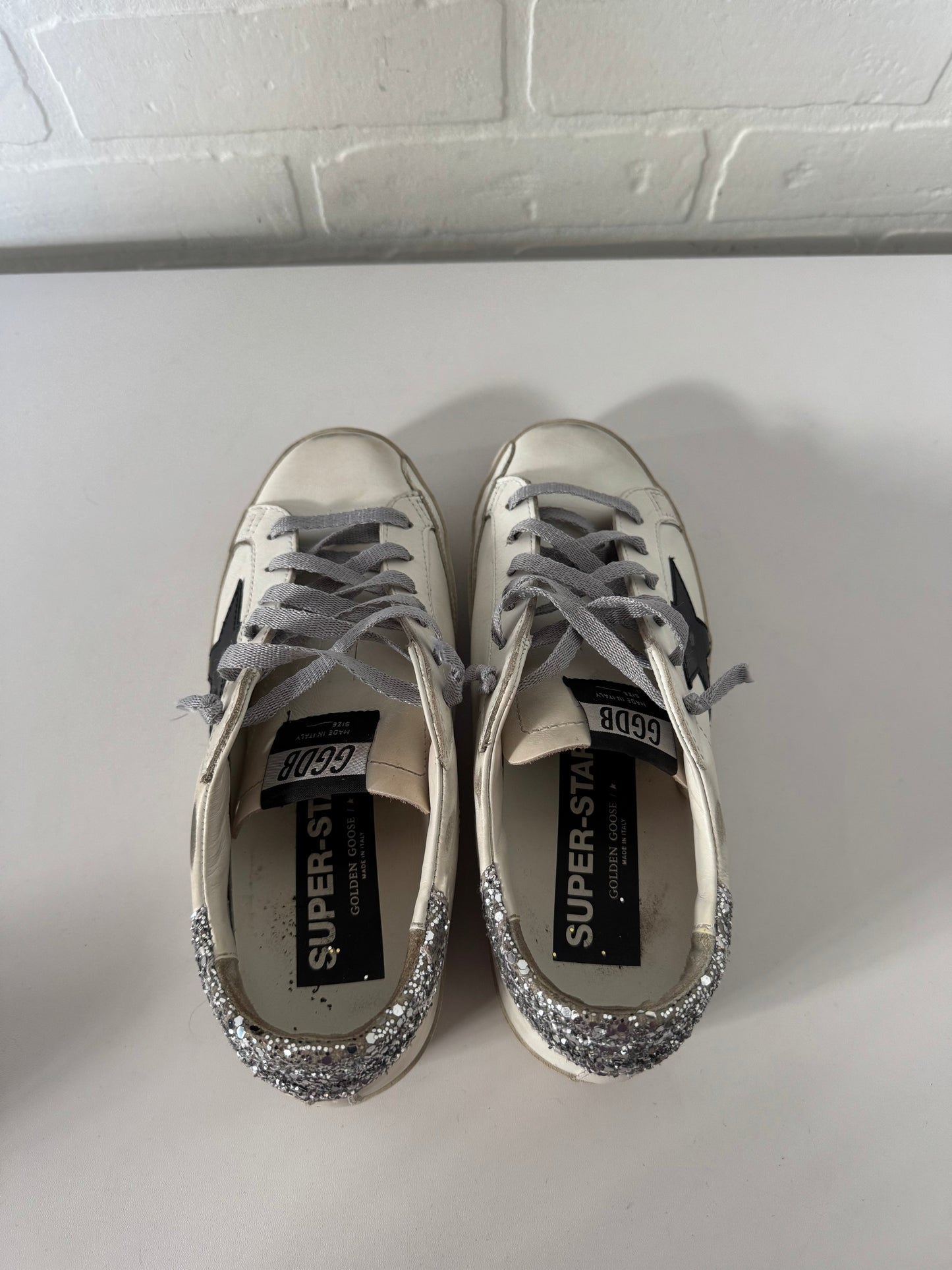 Shoes Luxury Designer By Golden Goose In Black & White, Size: 6