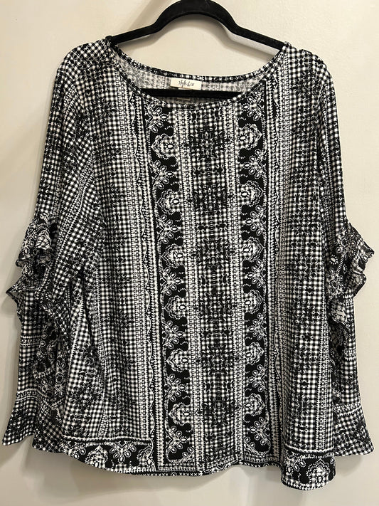 Top Long Sleeve By Style And Company In Black & White, Size: Xl