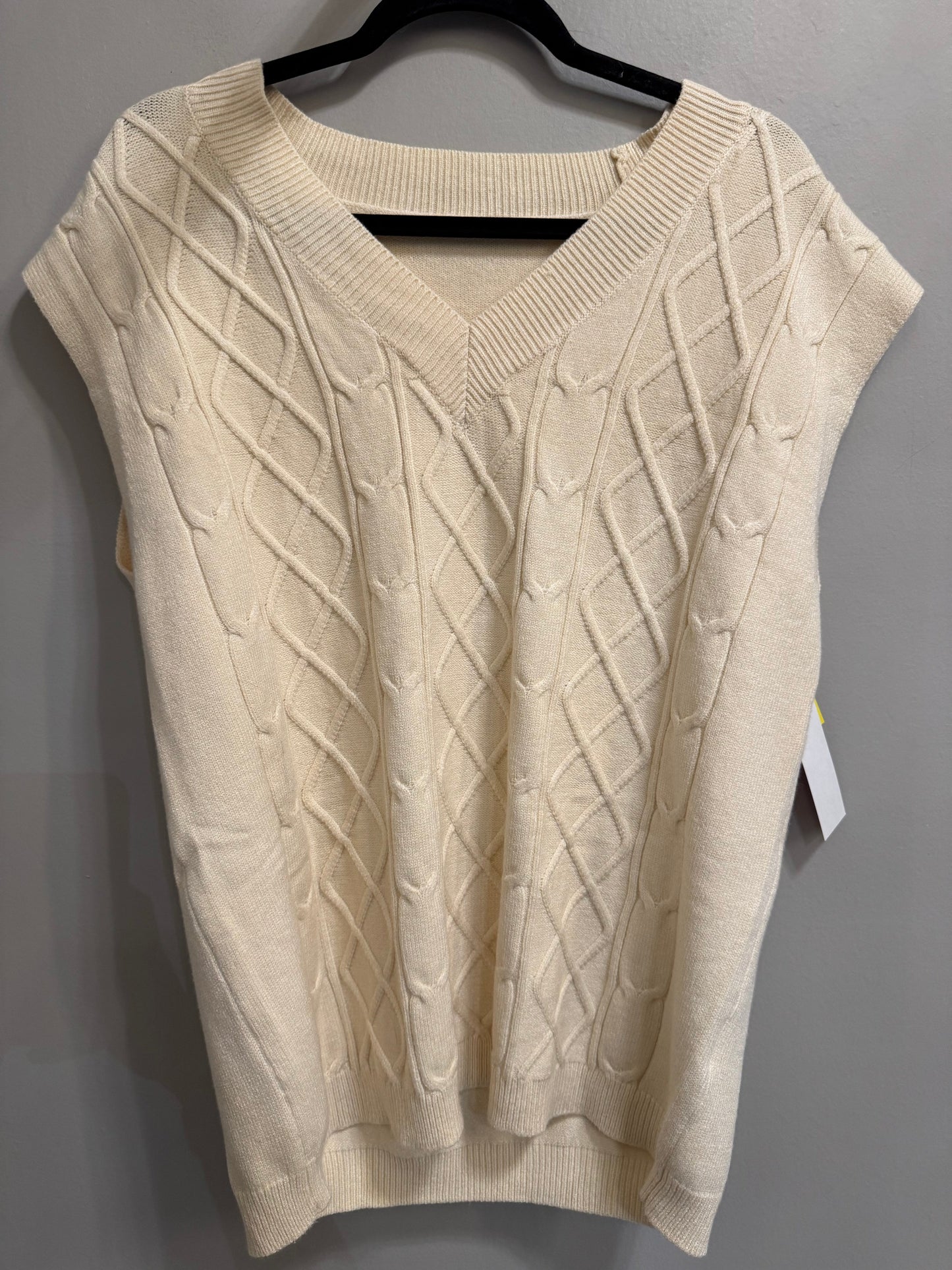 Vest Sweater By Clothes Mentor In Cream, Size: L