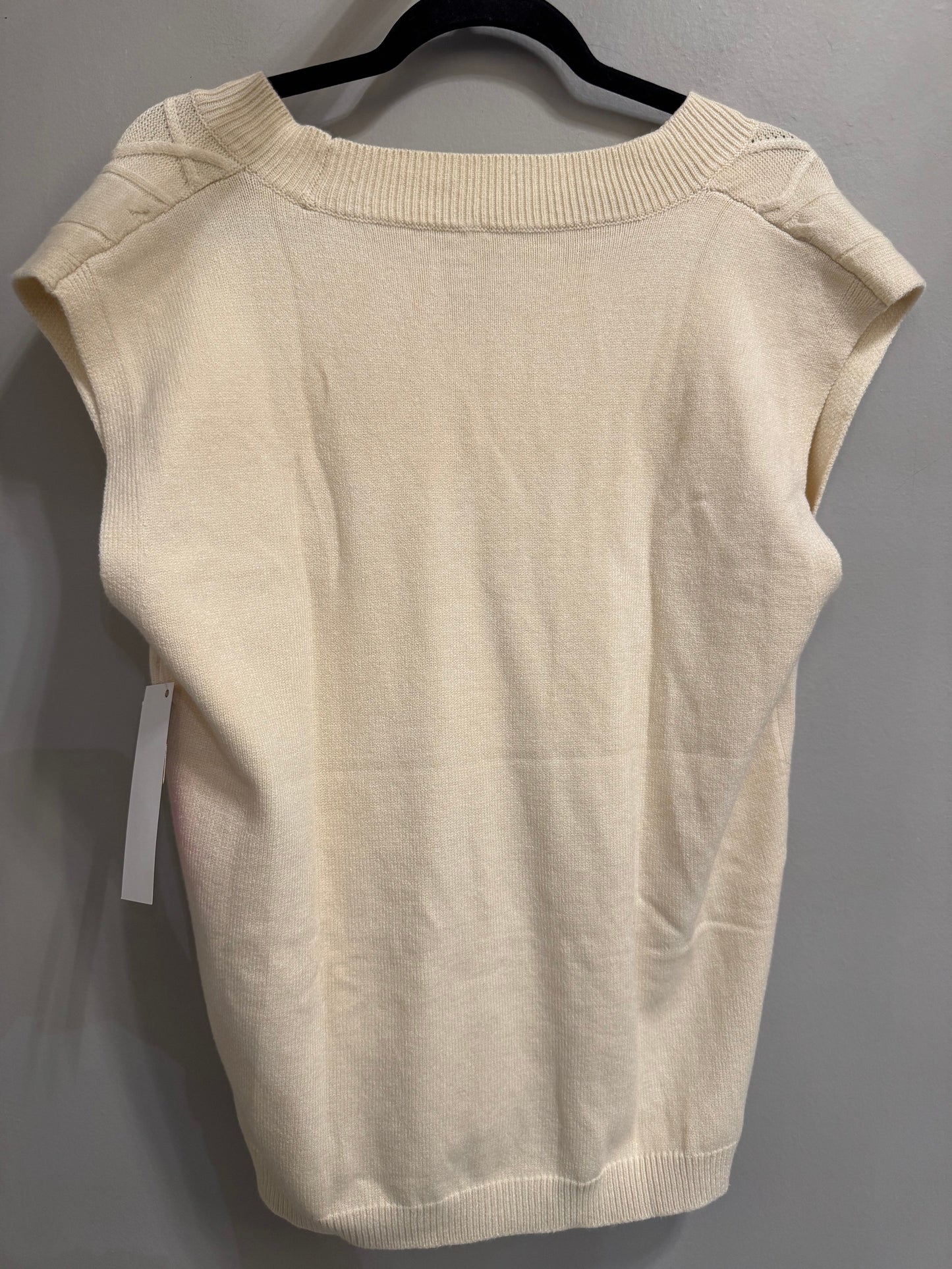 Vest Sweater By Clothes Mentor In Cream, Size: L