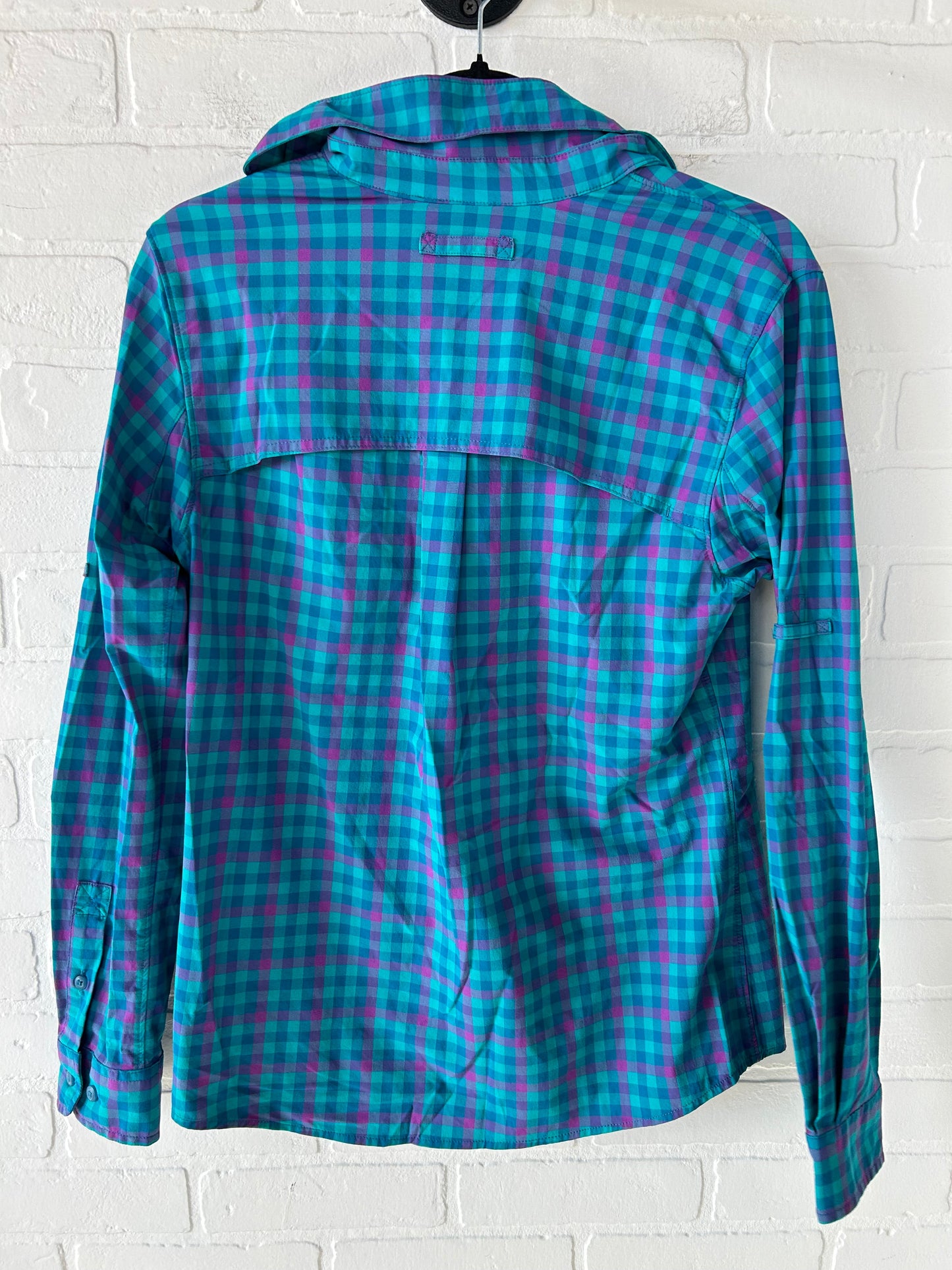 Top Long Sleeve By Duluth Trading In Blue & Pink, Size: S