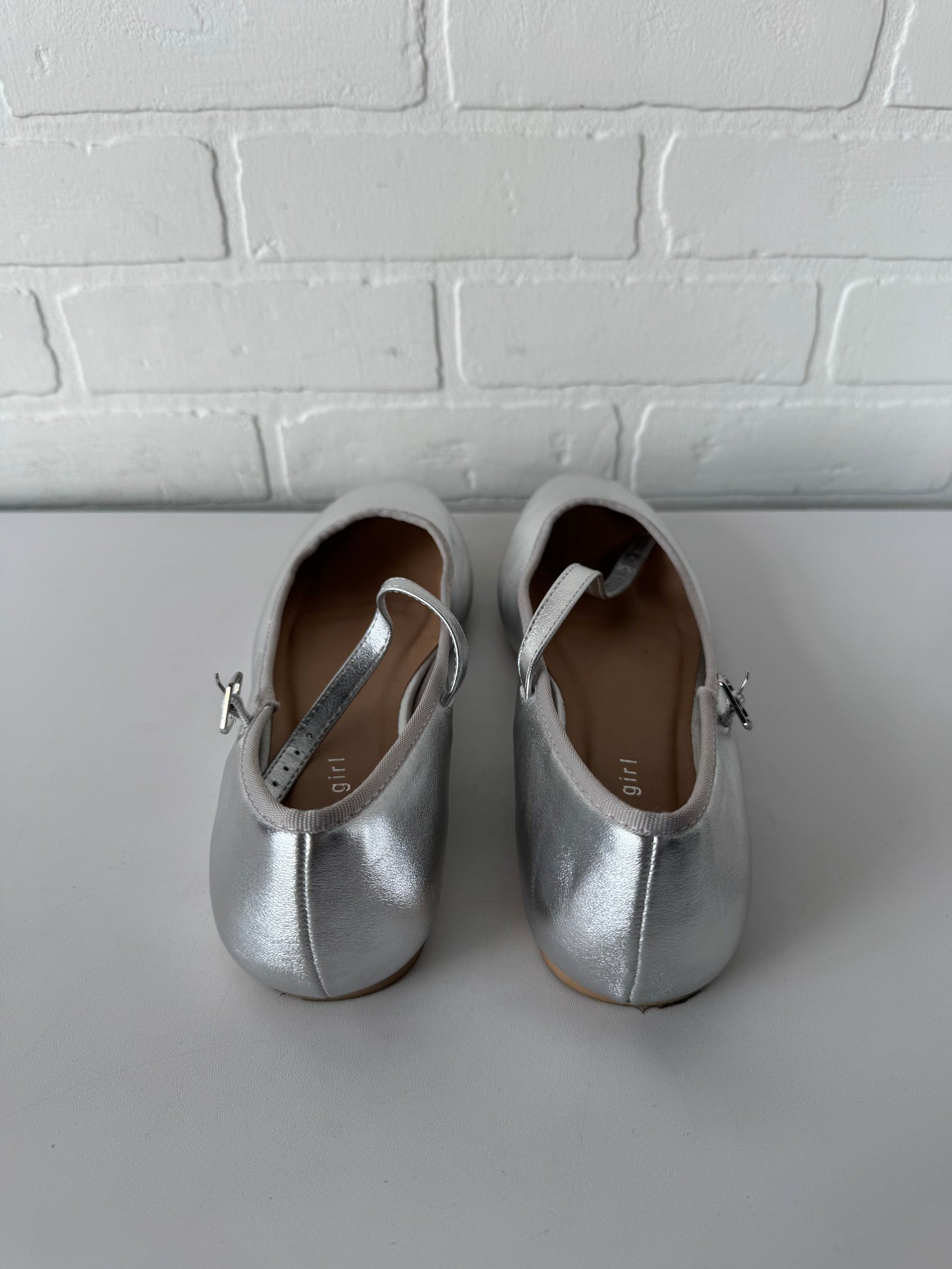 Shoes Flats By Madden Girl In Silver, Size: 9