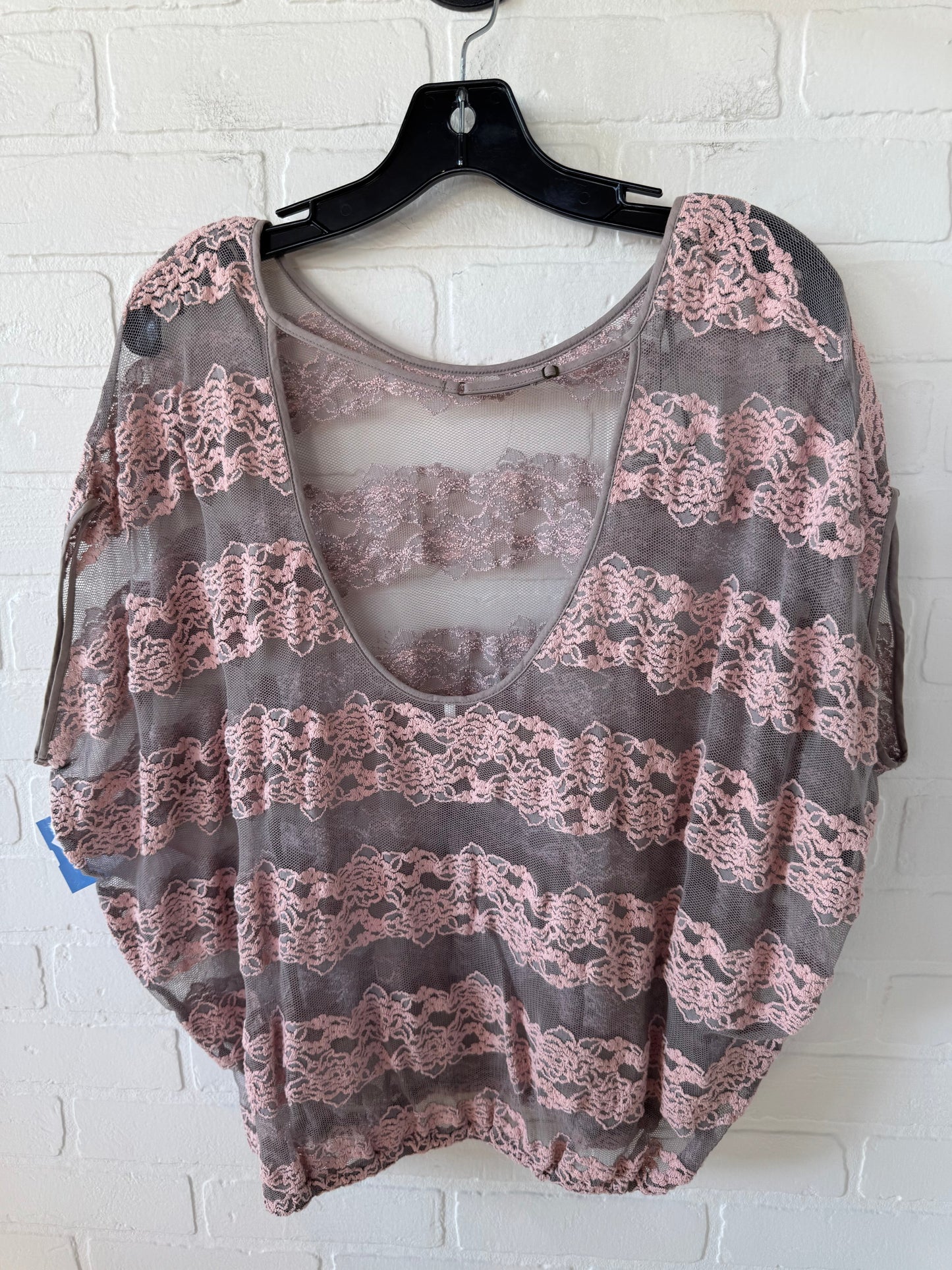 Top Short Sleeve By Free People In Pink & Tan, Size: S