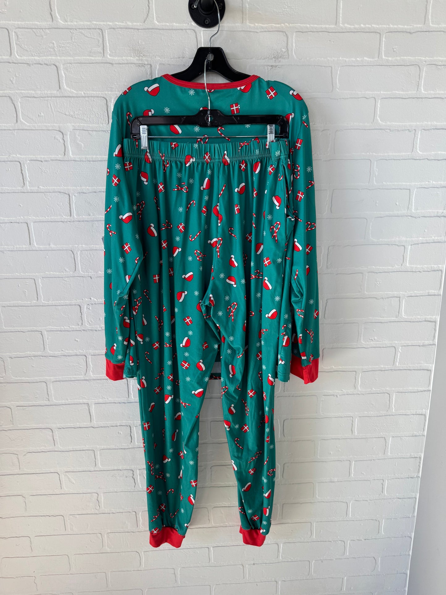 Pajamas 2pc By Clothes Mentor In Green & Red, Size: Xxl